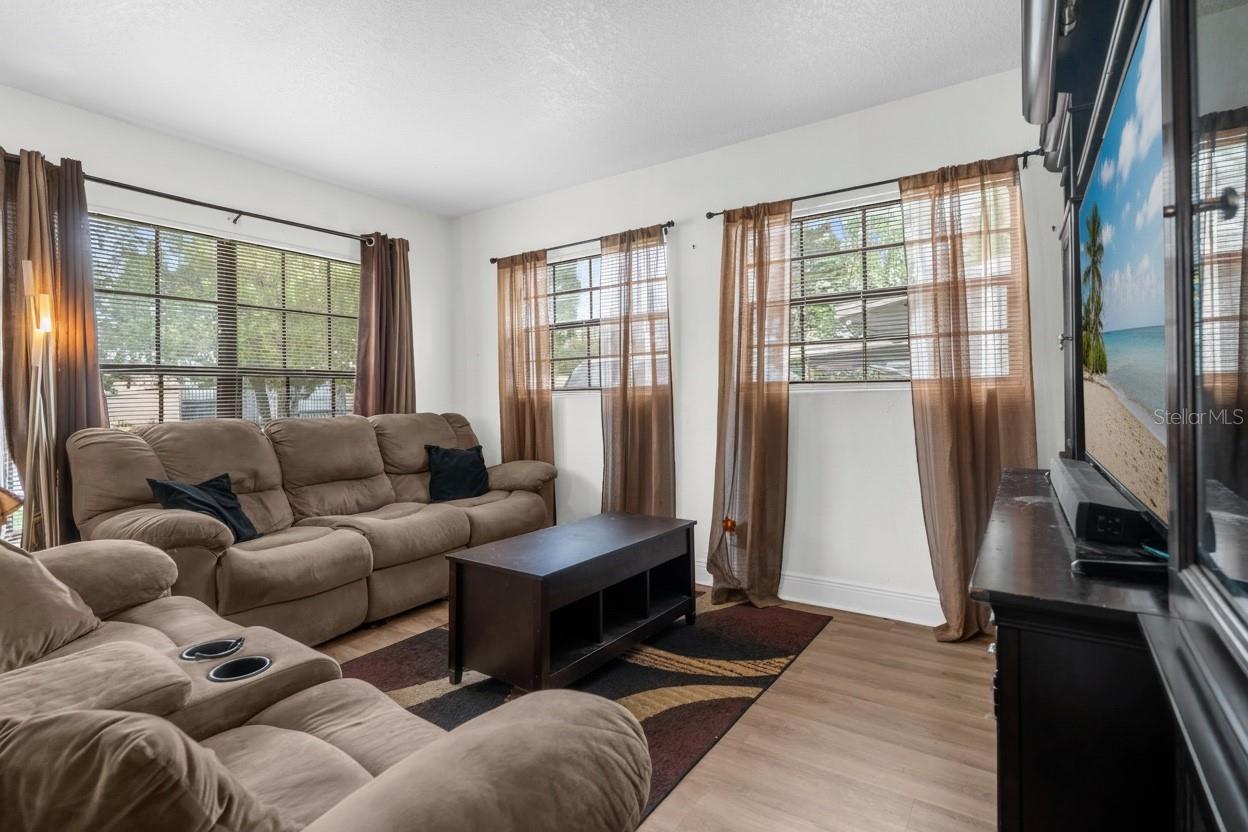 TANGELO PARK SEC 03 - Residential