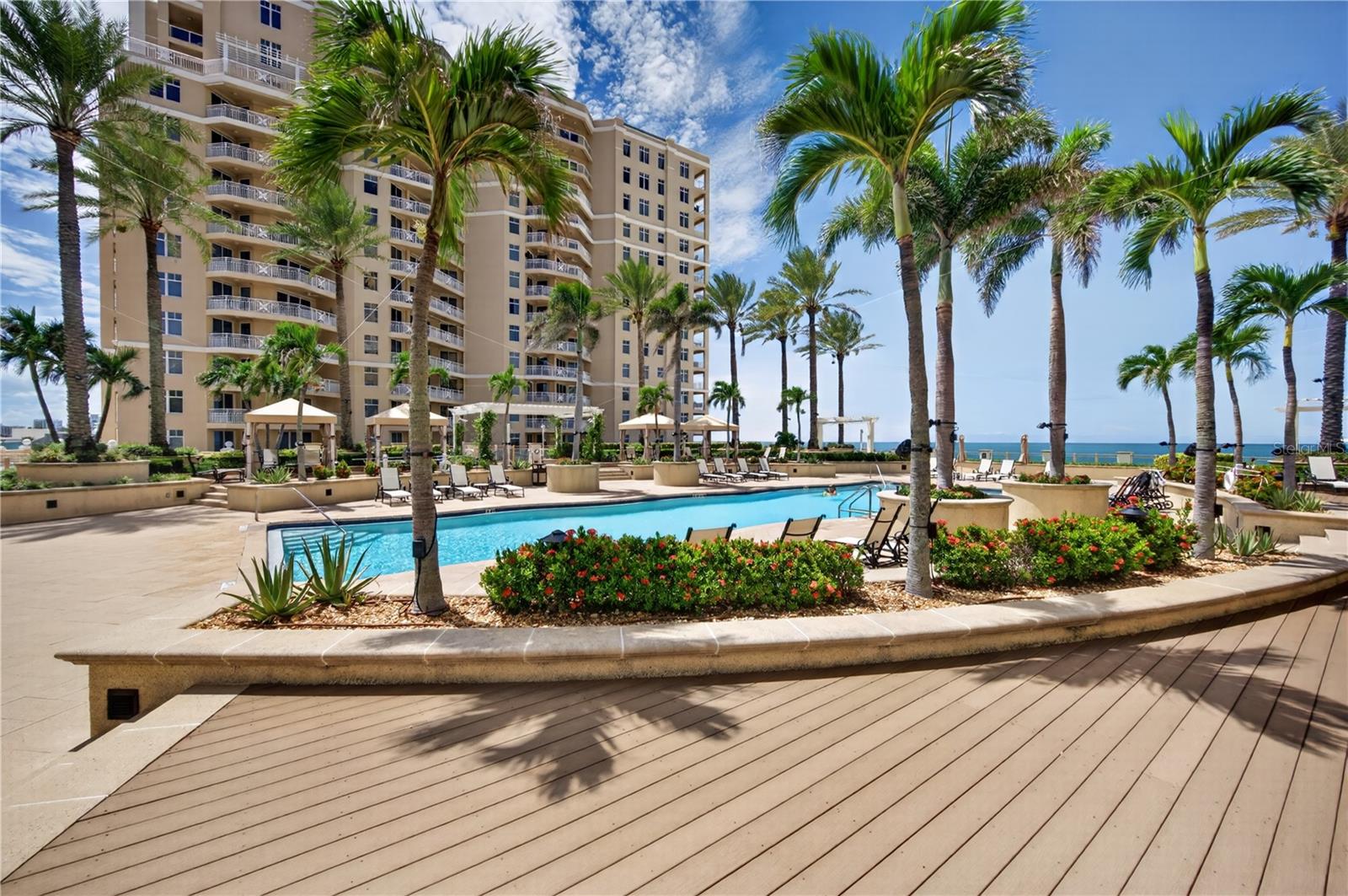 11 BAYMONT STREET 807