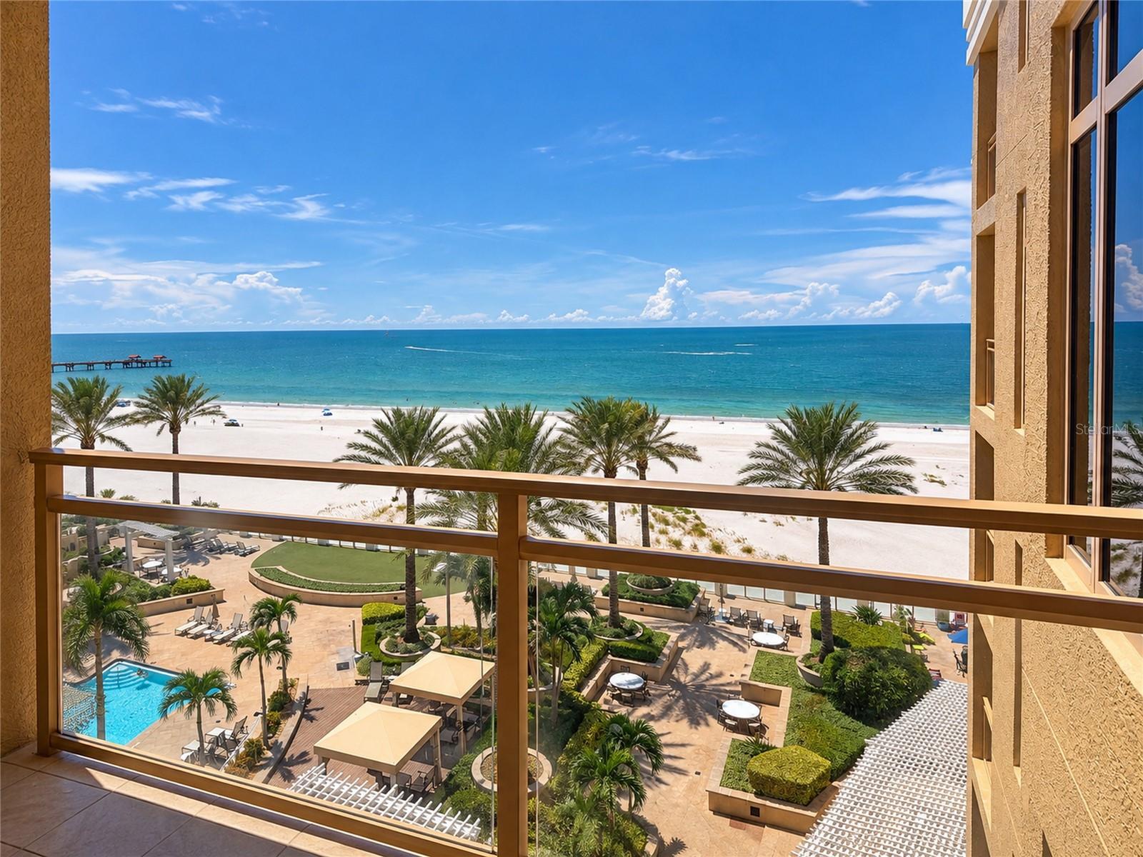 11 BAYMONT STREET 807