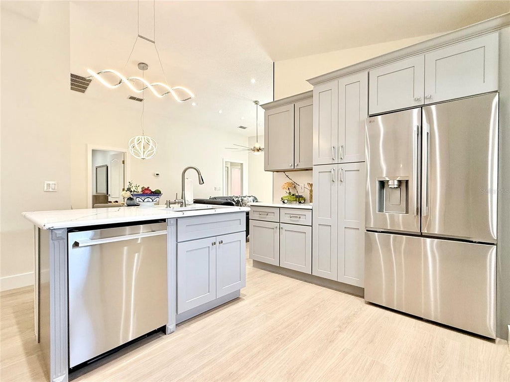 Photo of 403 Sandy Ridge Drive, Davenport, FL 33896 (MLS # S5159225)