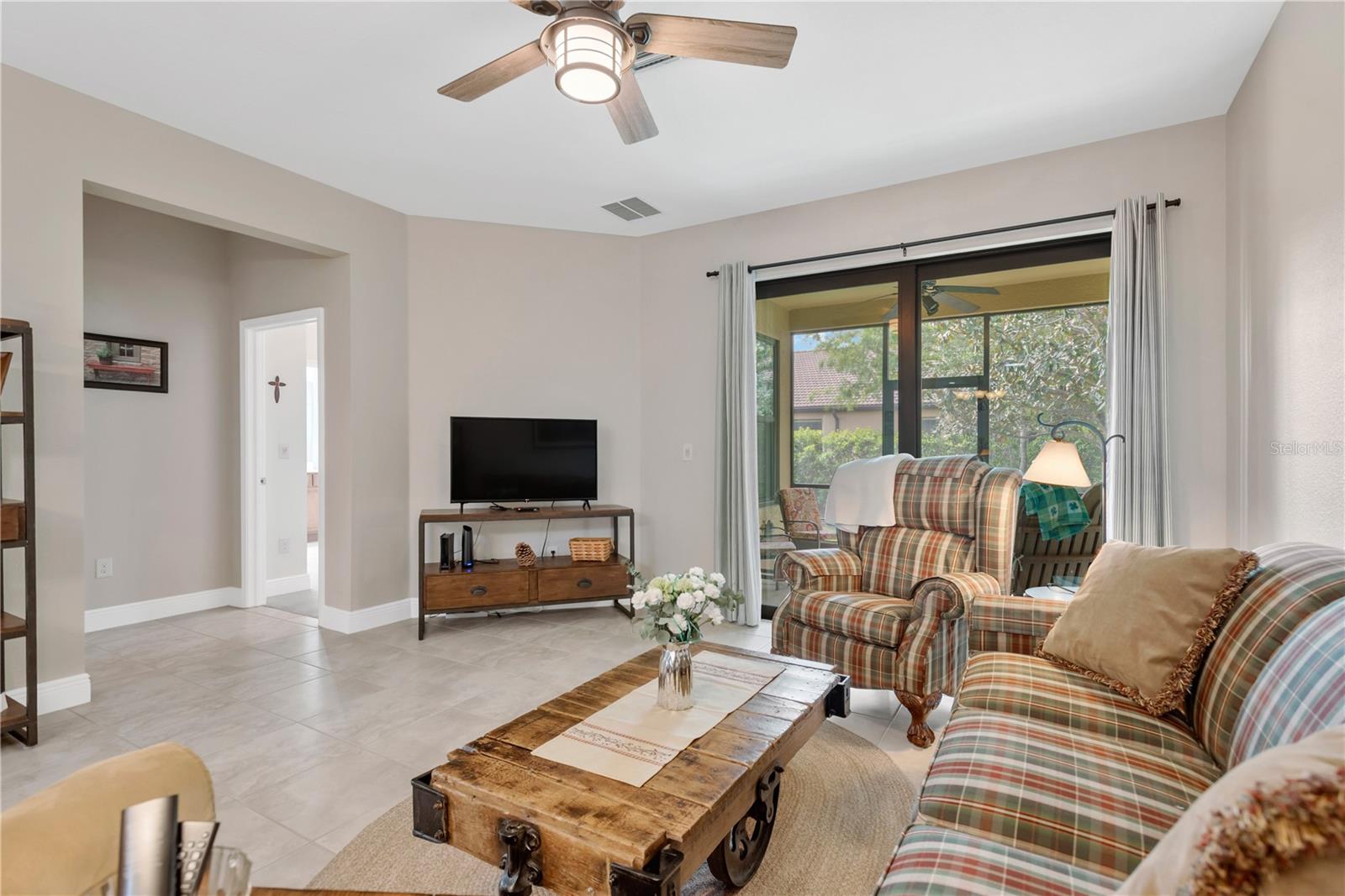 SOUTHSHORE FALLS PH 2 - Residential