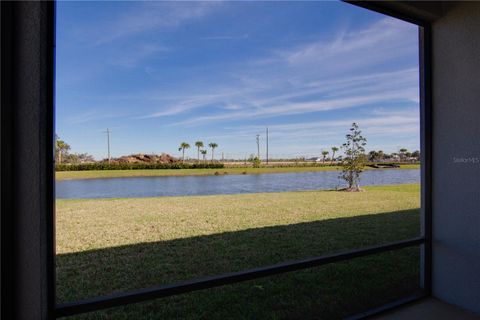 A home in PARRISH