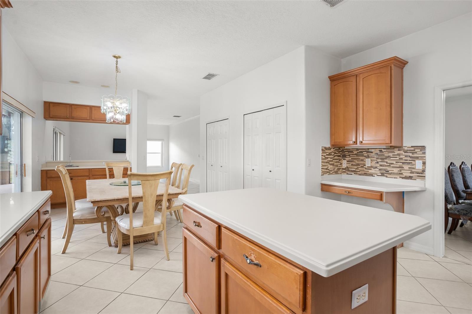 NORTH SHORE/LK HART PRCL 08 - Residential Lease