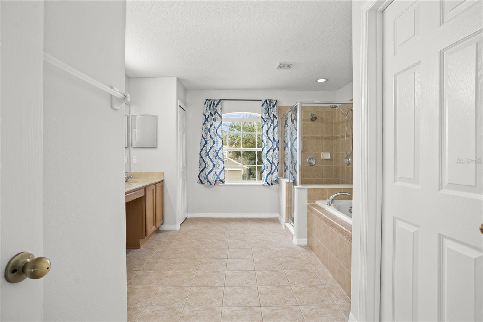 NORTH SHORE/LK HART PRCL 08 - Residential Lease