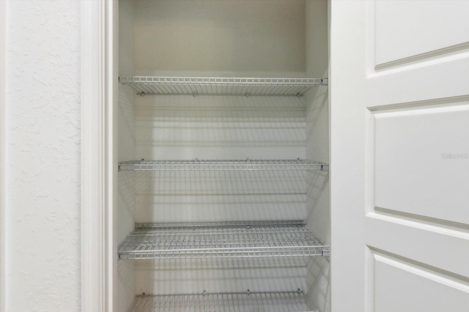 CRYSTAL MANOR UNIT 02 - Residential