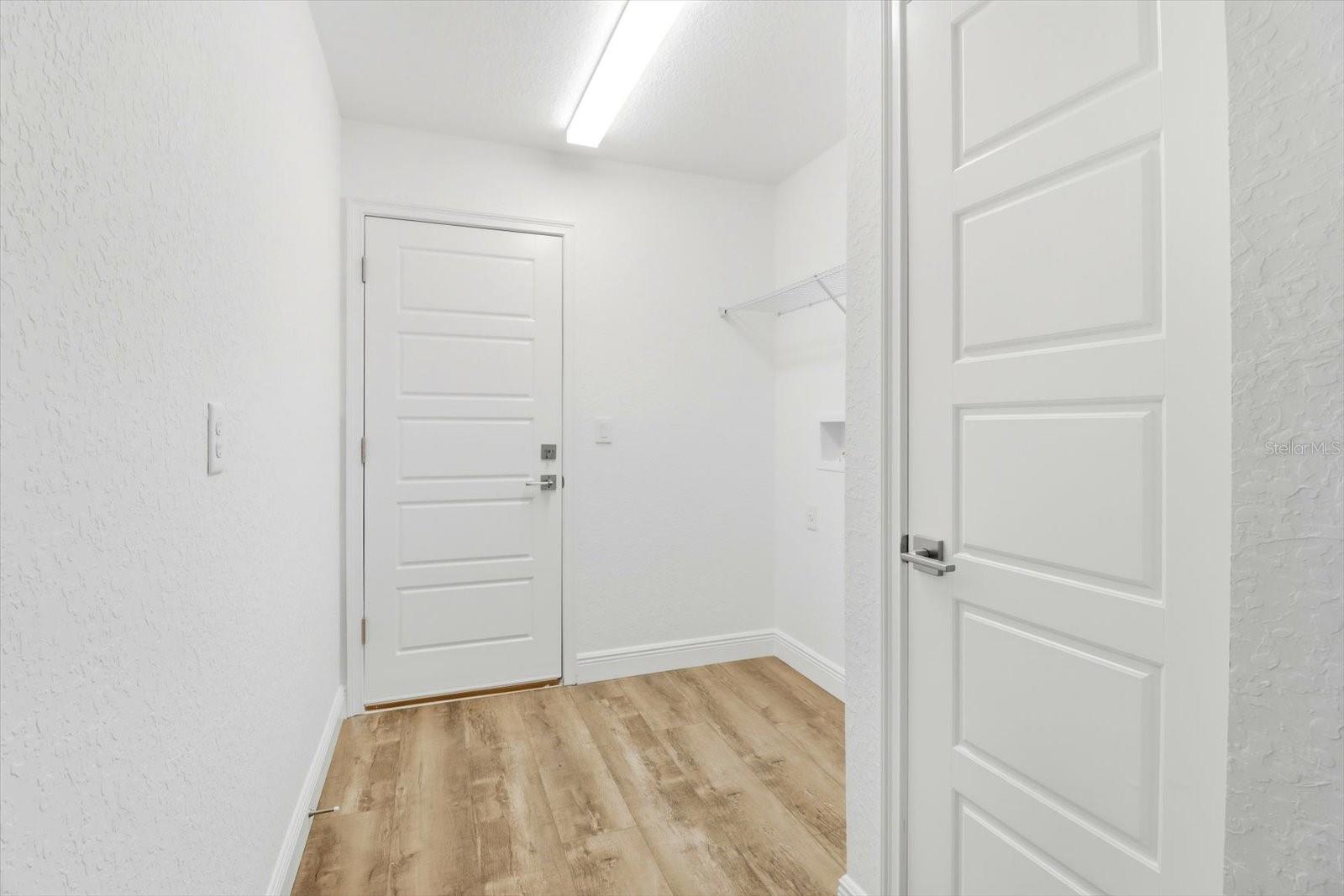 CRYSTAL MANOR UNIT 02 - Residential