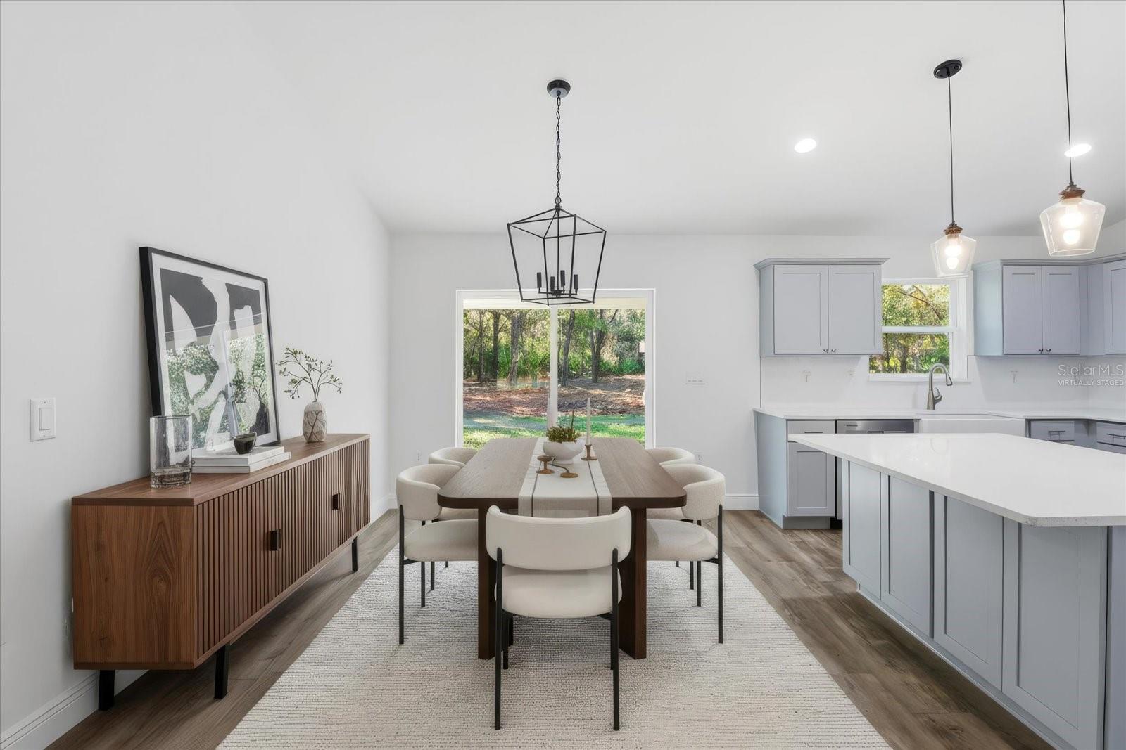 CRYSTAL MANOR UNIT 02 - Residential