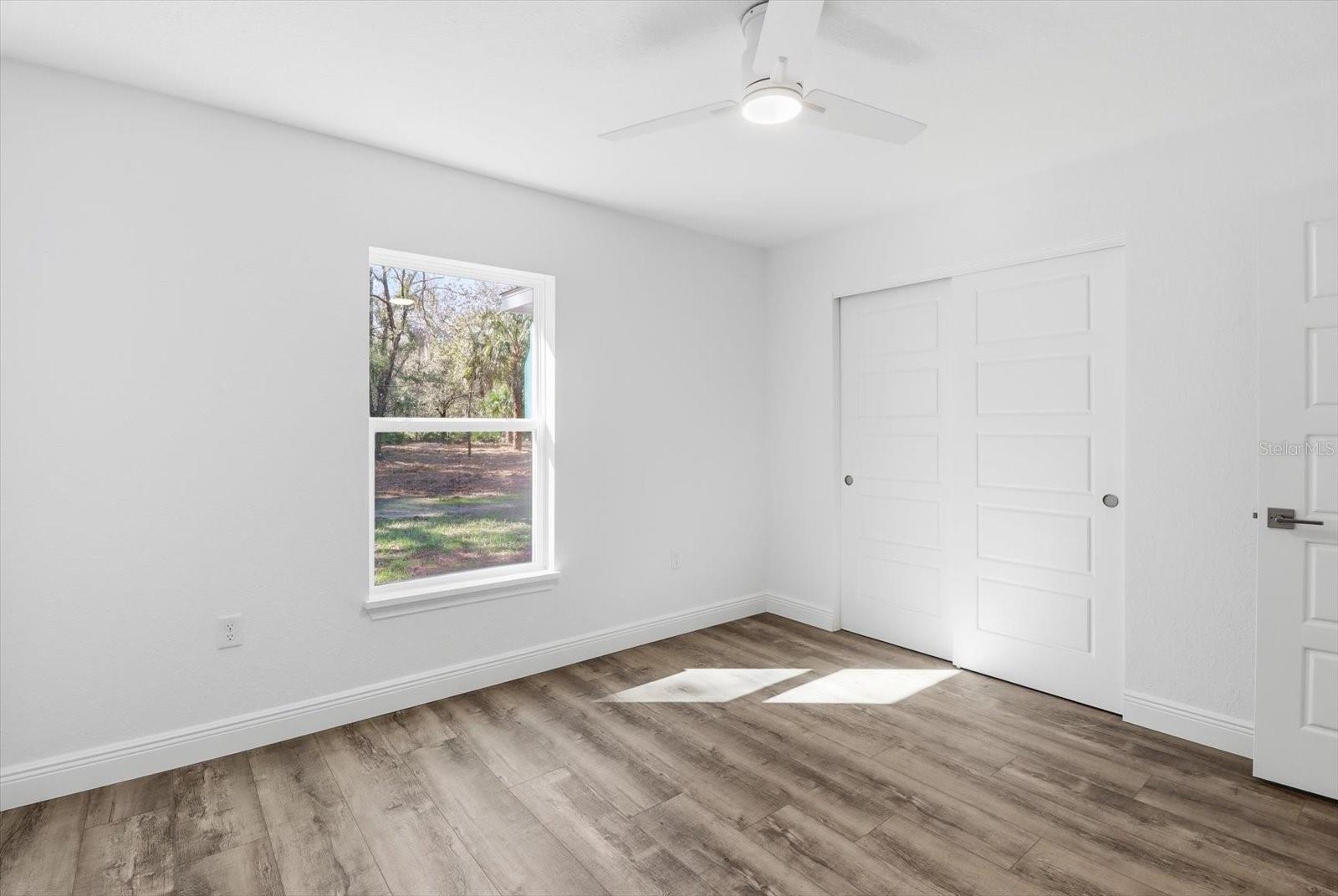 CRYSTAL MANOR UNIT 02 - Residential