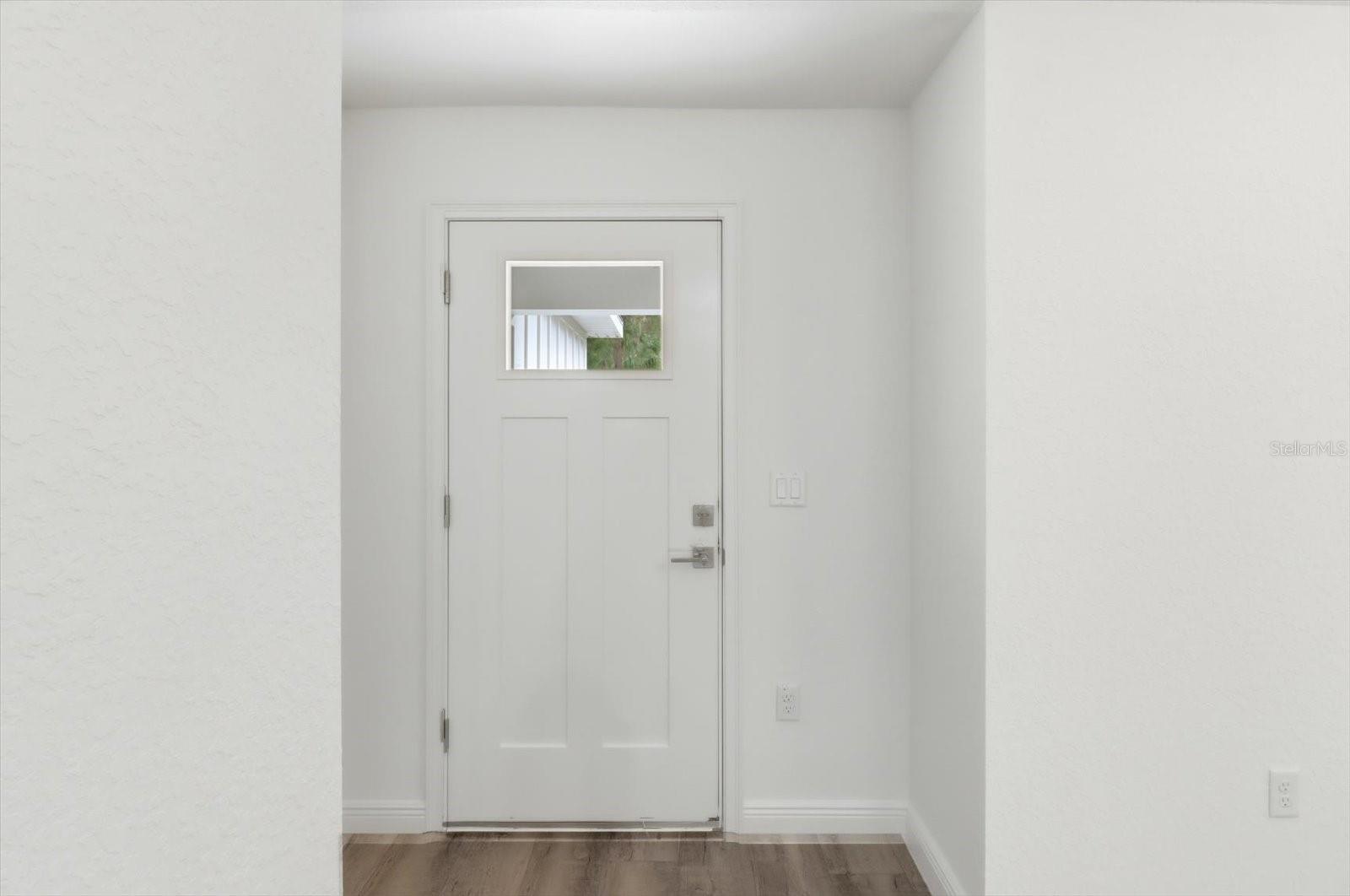 CRYSTAL MANOR UNIT 02 - Residential