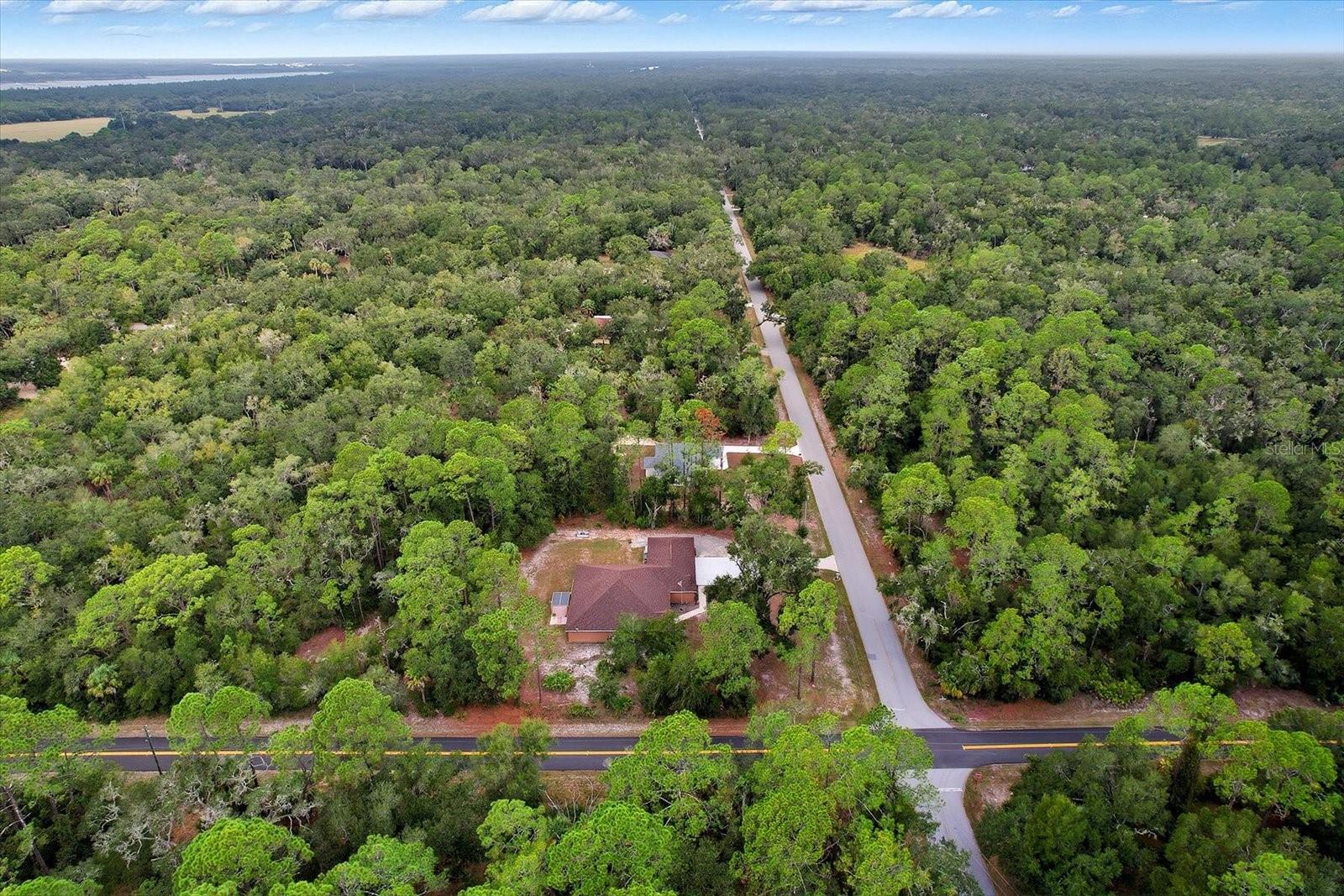 CRYSTAL MANOR UNIT 02 - Residential