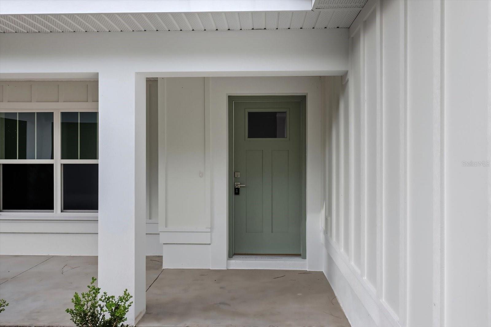 CRYSTAL MANOR UNIT 02 - Residential