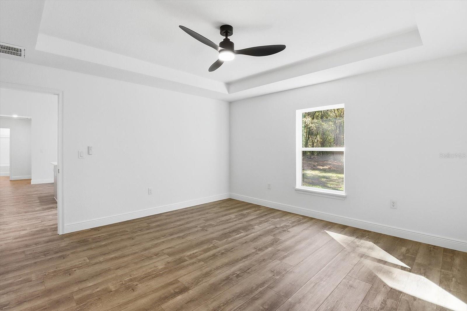 CRYSTAL MANOR UNIT 02 - Residential