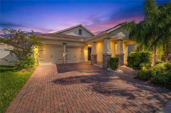 11103 SWEETGUM WOODS DR, ORLANDO, FL 32832 - Image 8044739736ca9575eb4e9cfc9b9d48e5/1637062981
