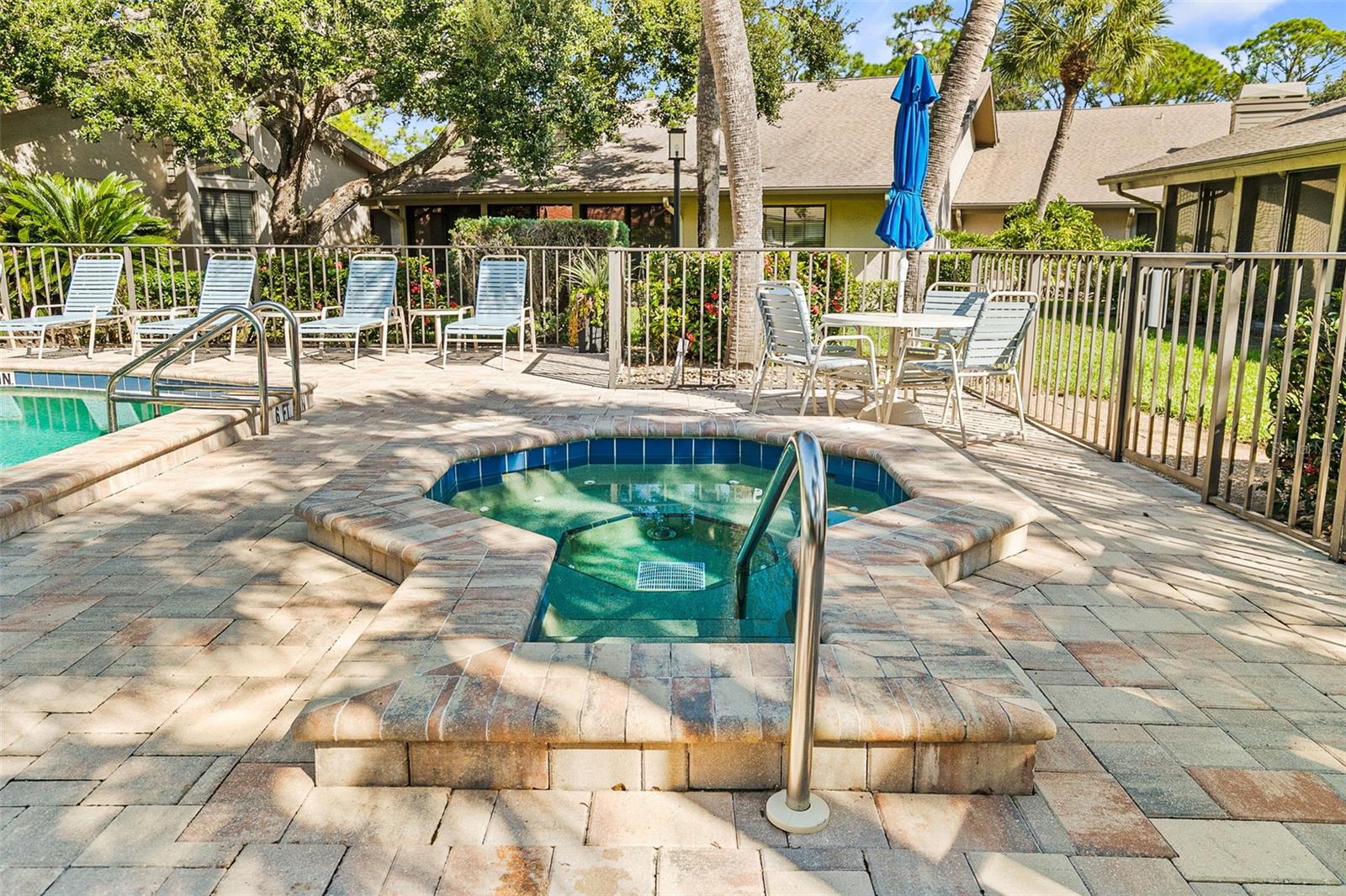 PIPERS WAITE - Residential