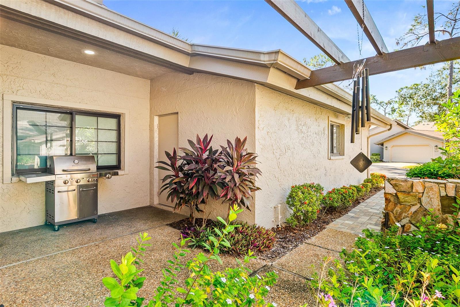 PIPERS WAITE - Residential