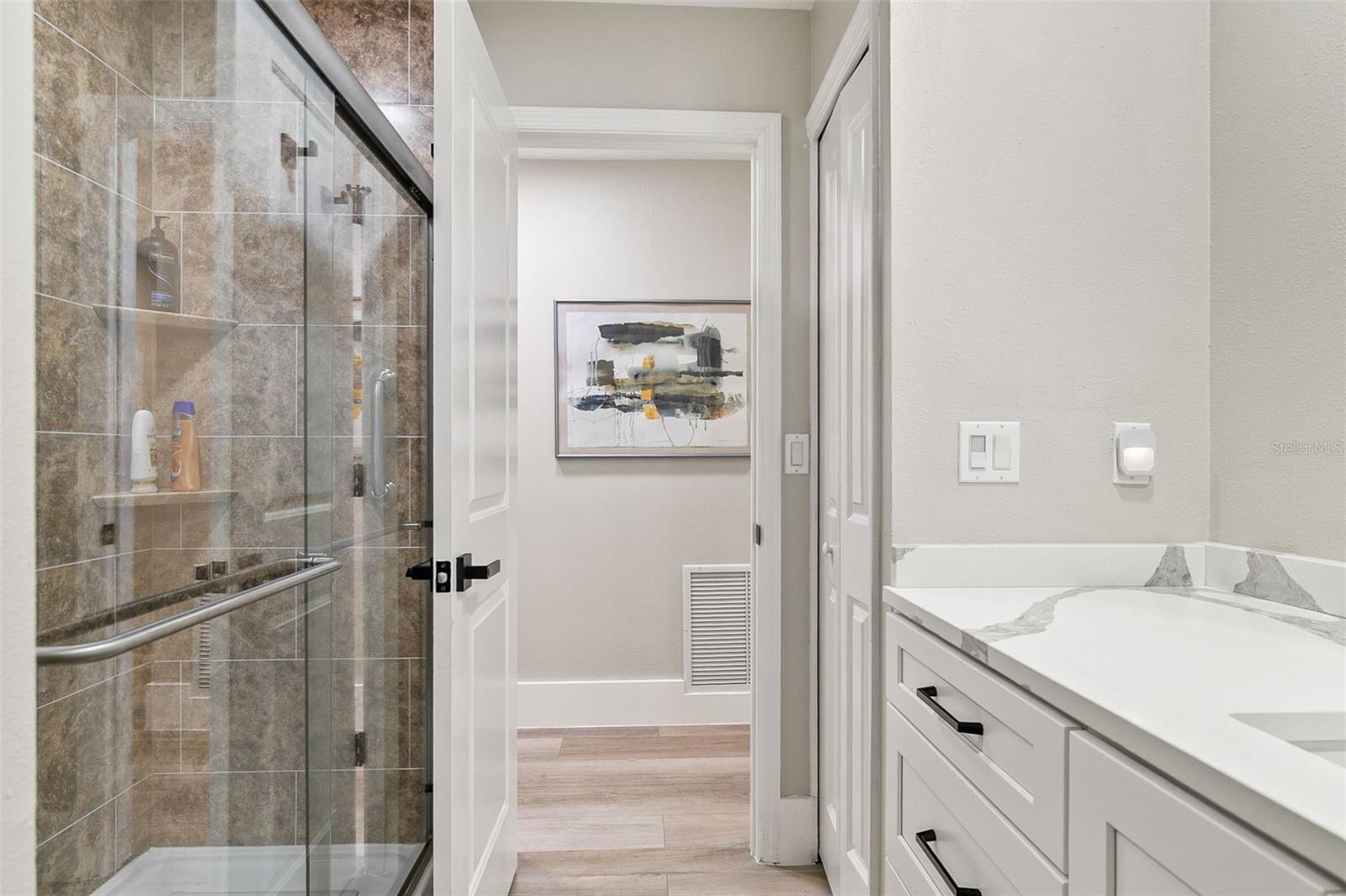 PIPERS WAITE - Residential