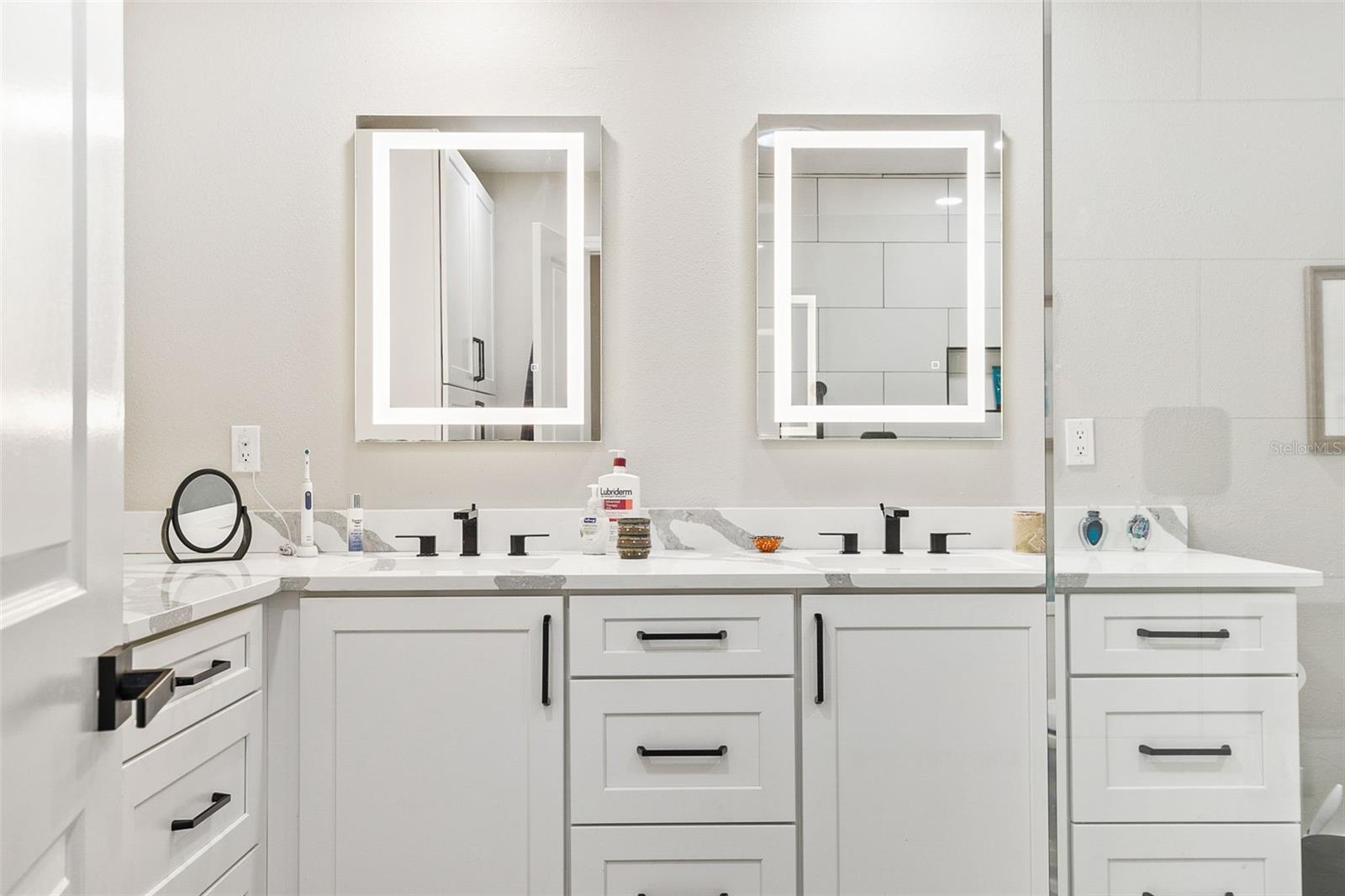 PIPERS WAITE - Residential