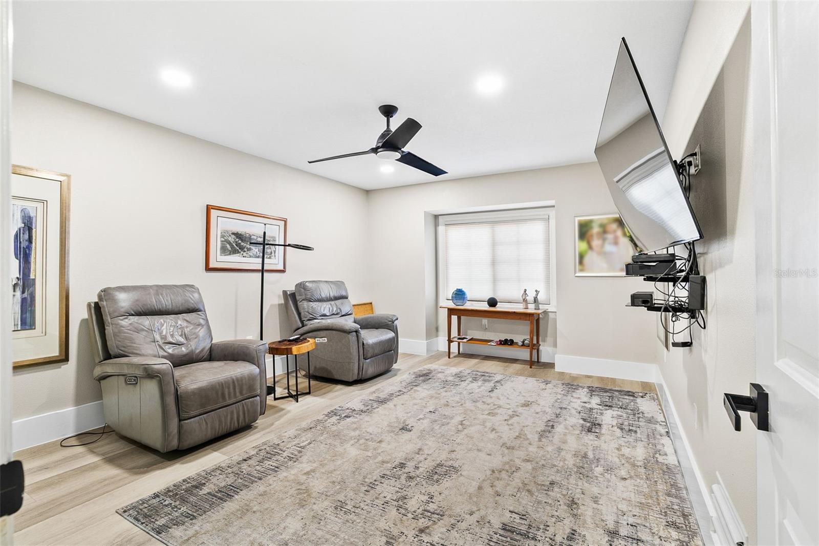 PIPERS WAITE - Residential