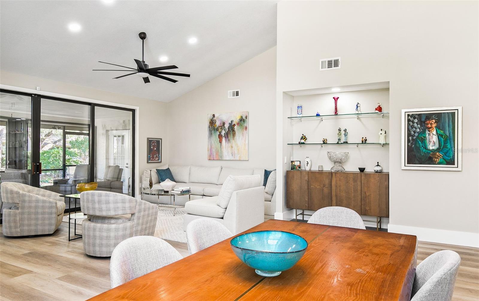 PIPERS WAITE - Residential