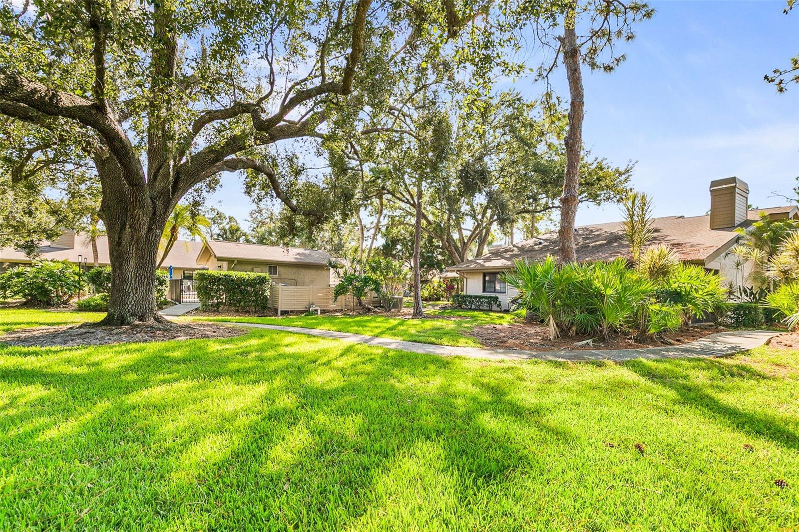 PIPERS WAITE - Residential