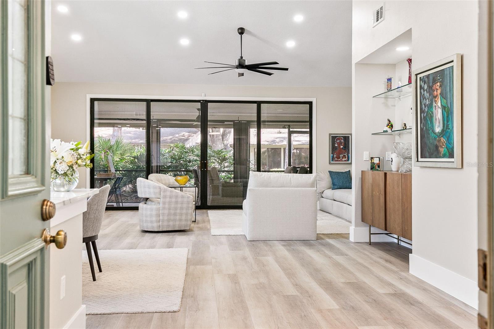 PIPERS WAITE - Residential