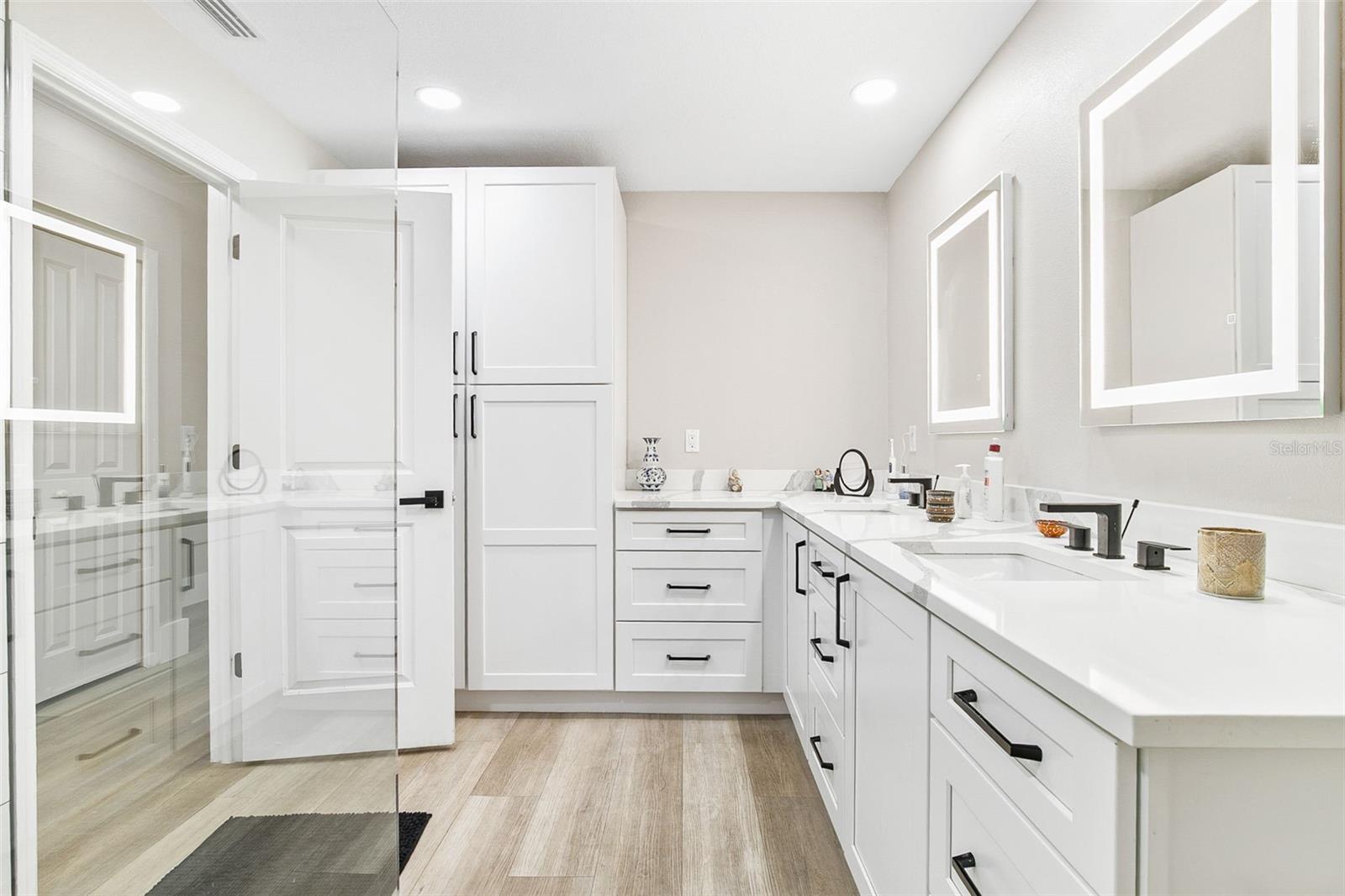 PIPERS WAITE - Residential