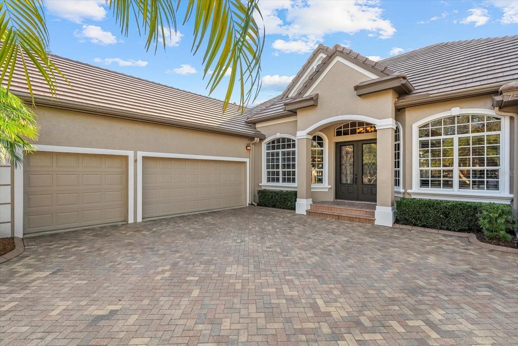 Photo of 7530 Tori Way, Bradenton, FL 34202 (MLS # A4683468)