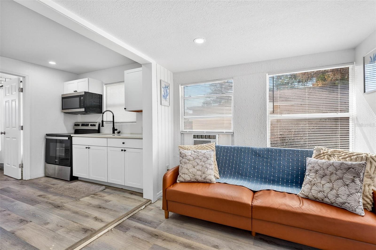 GULF & BAY SUB - Residential