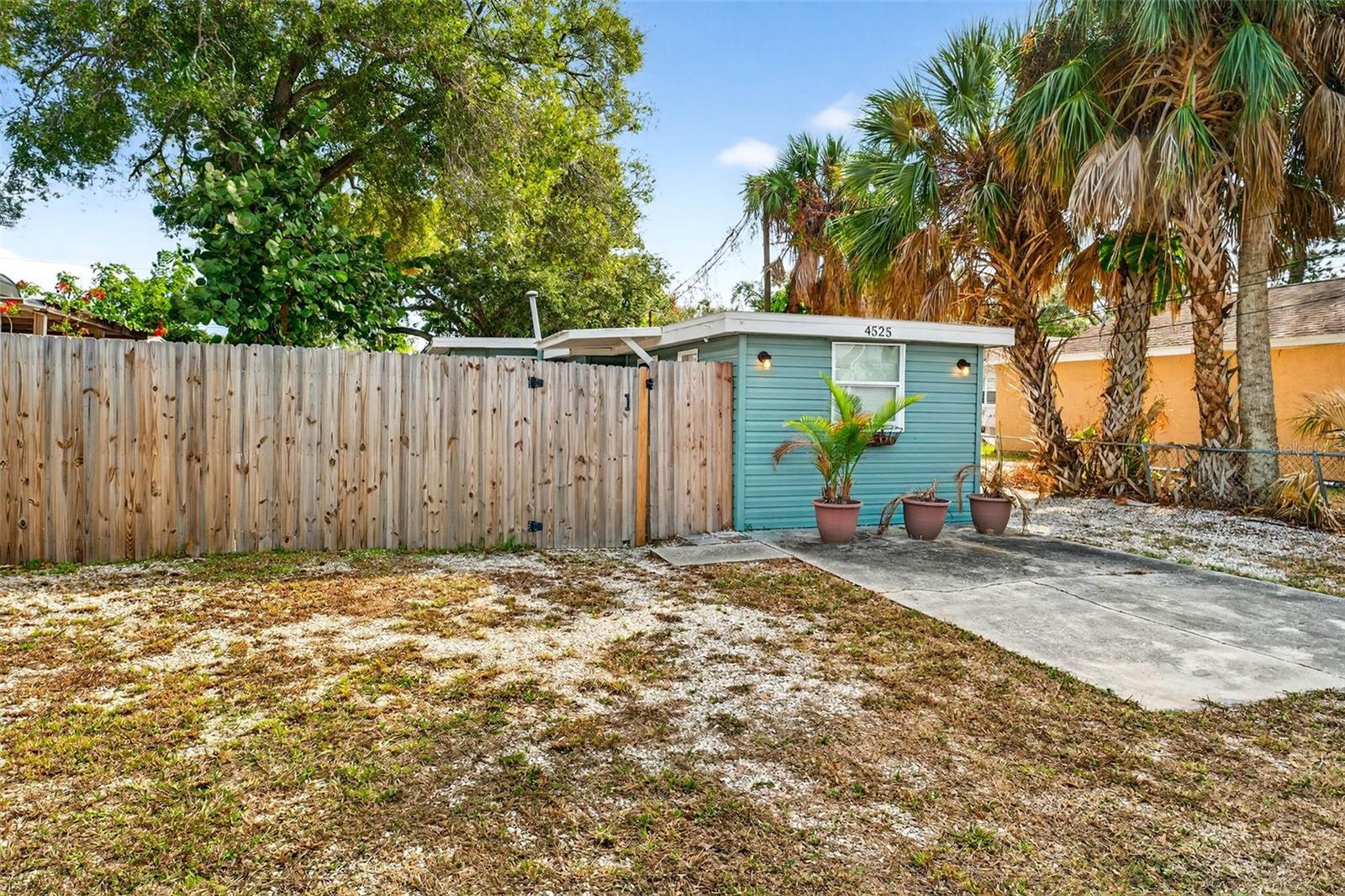 GULF & BAY SUB - Residential