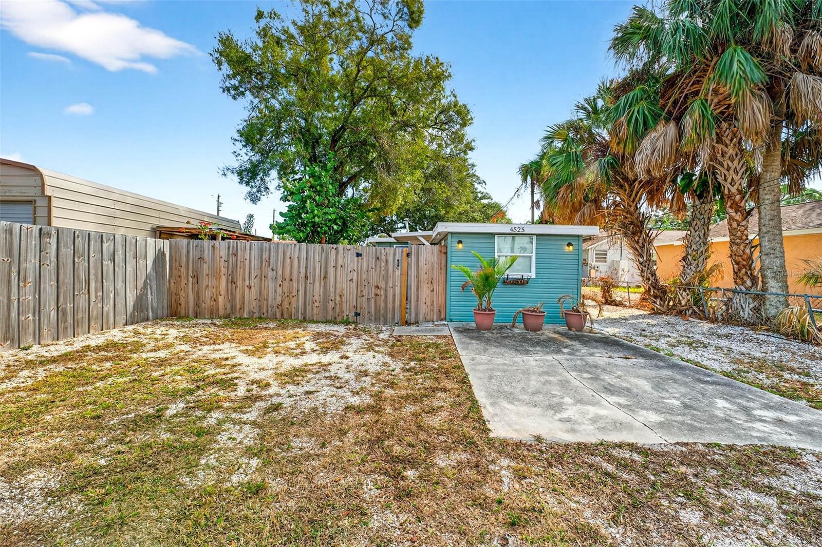 GULF & BAY SUB - Residential