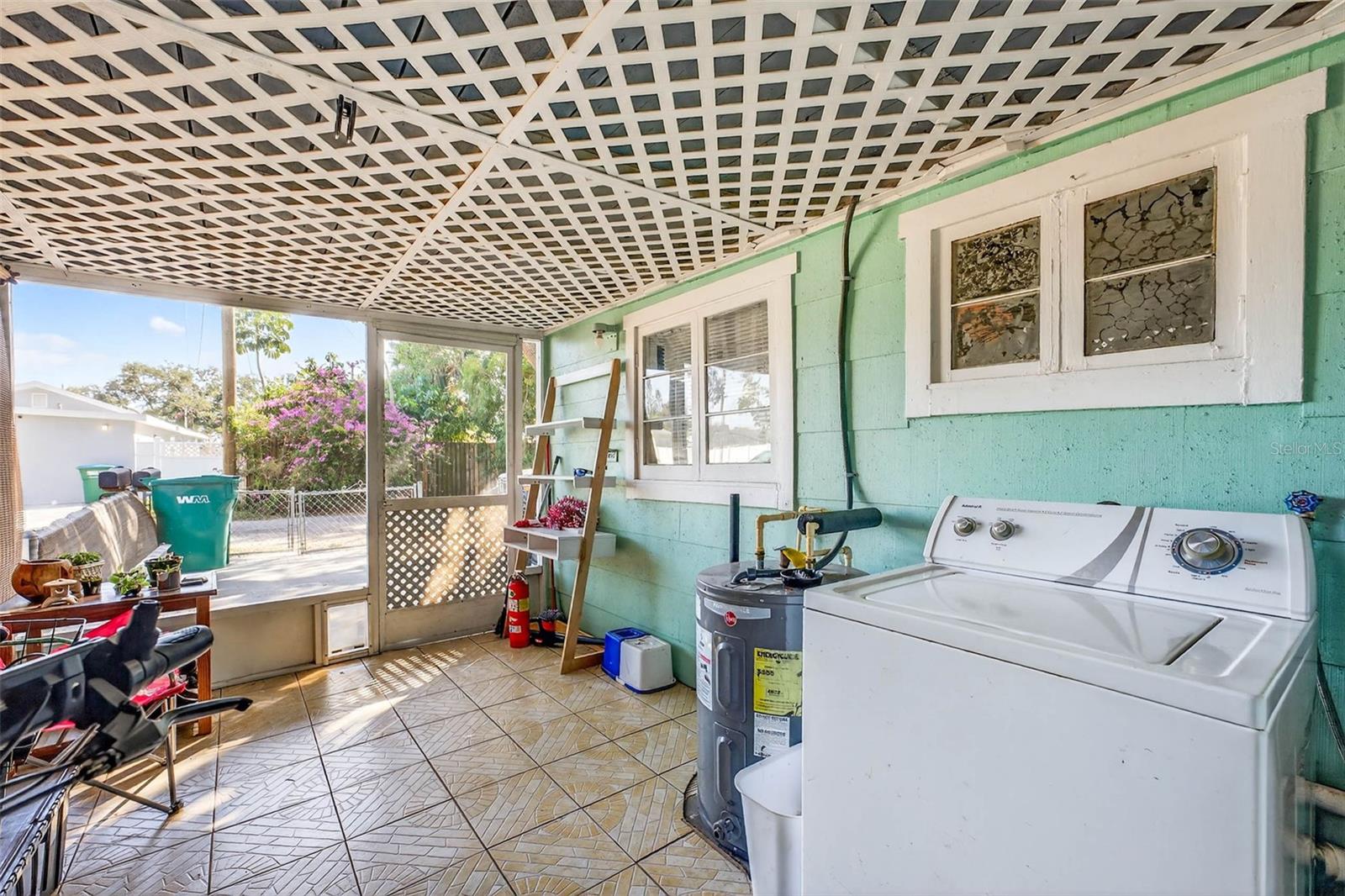 GULF & BAY SUB - Residential