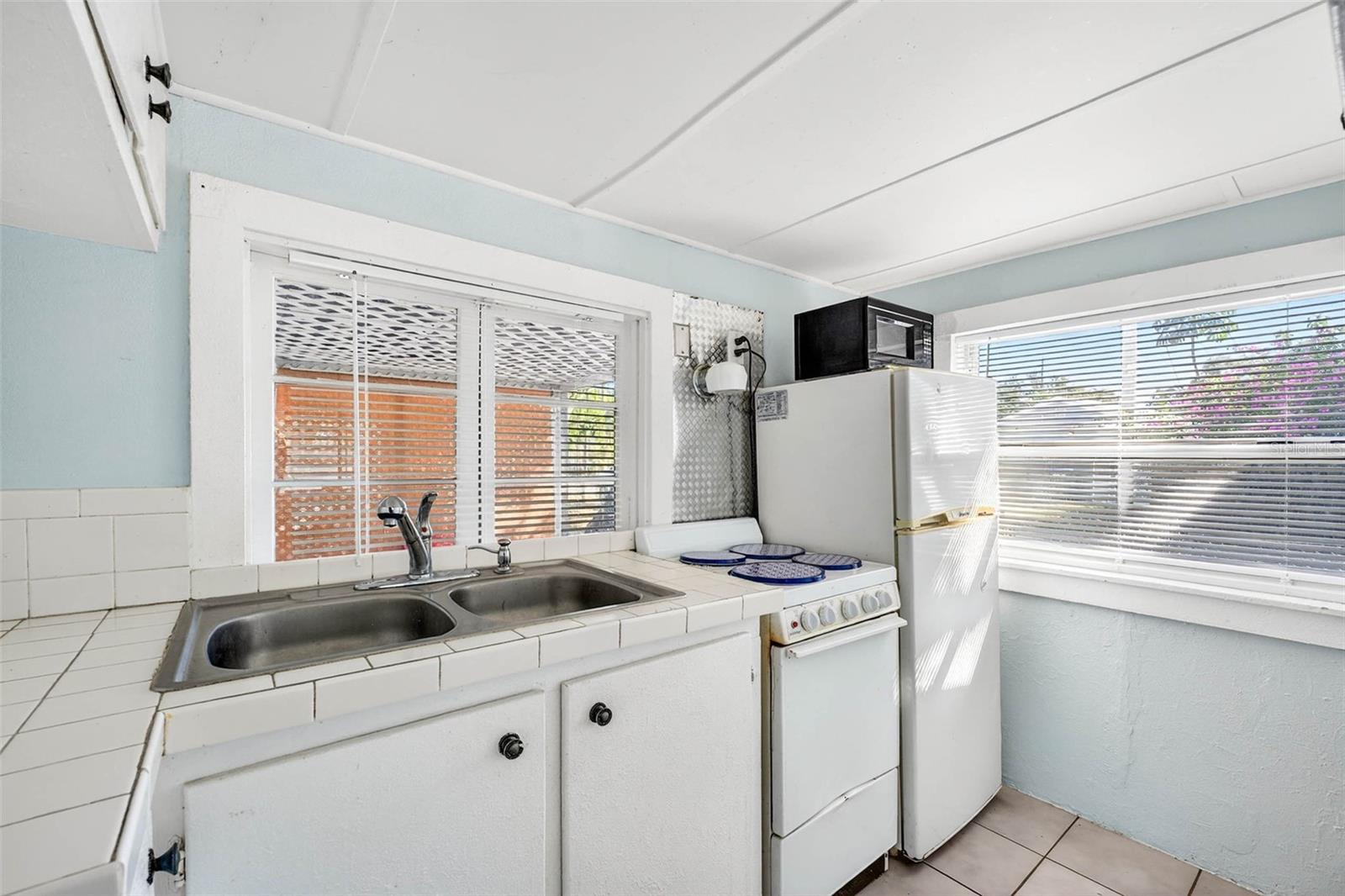 GULF & BAY SUB - Residential