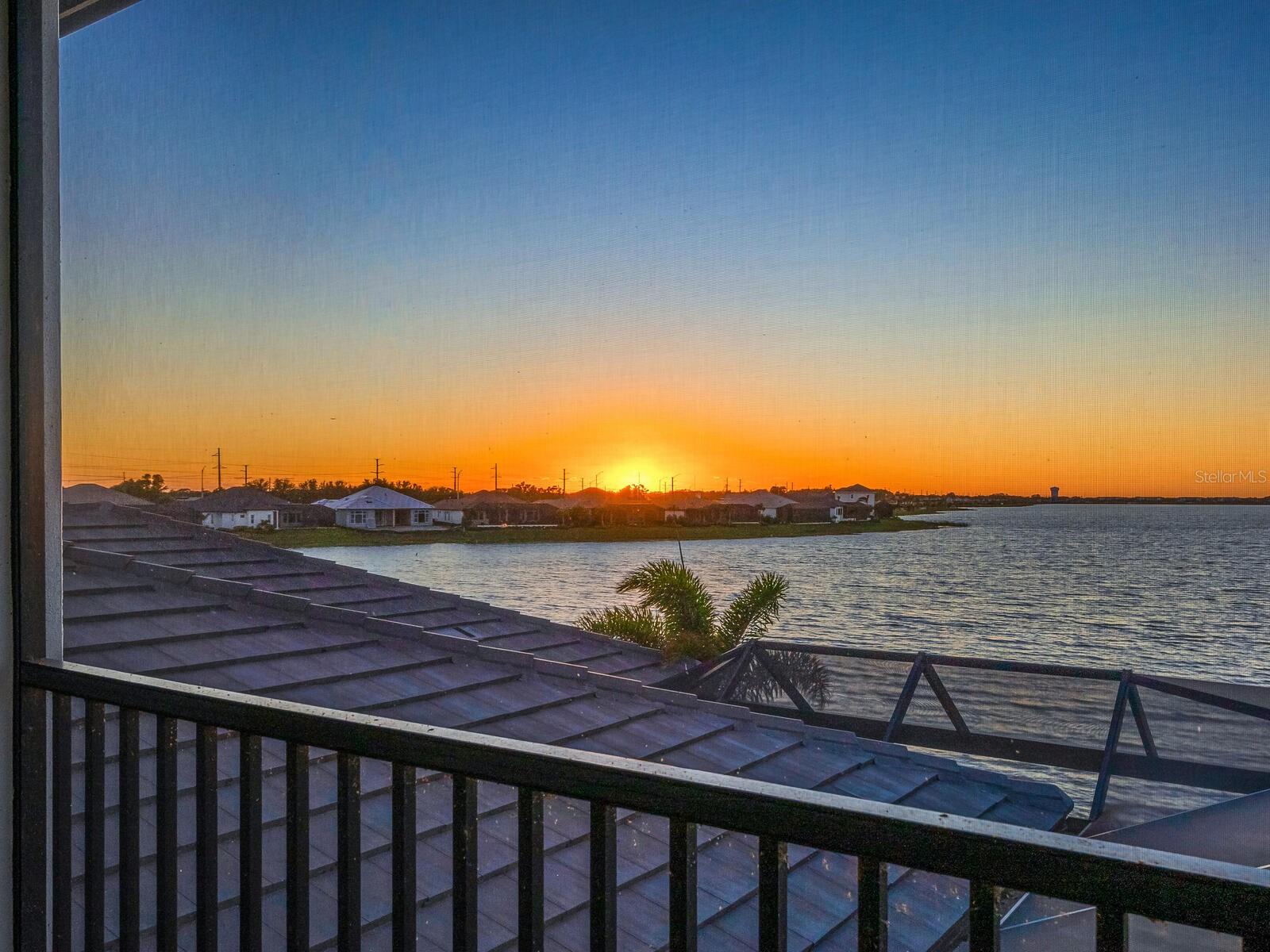 LAKEHOUSE COVE/WATERSIDE PH 5 - Residential