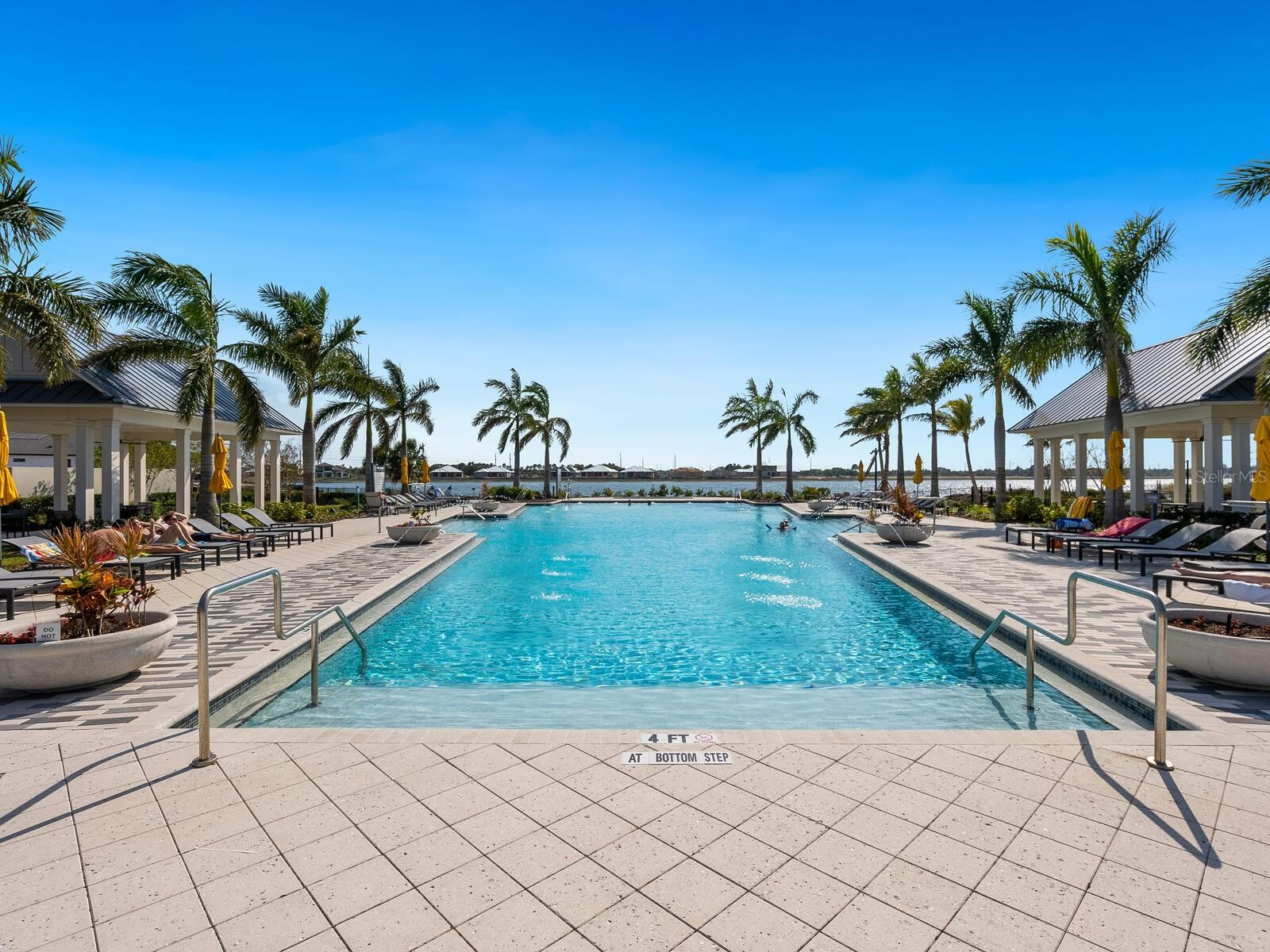 LAKEHOUSE COVE/WATERSIDE PH 5 - Residential