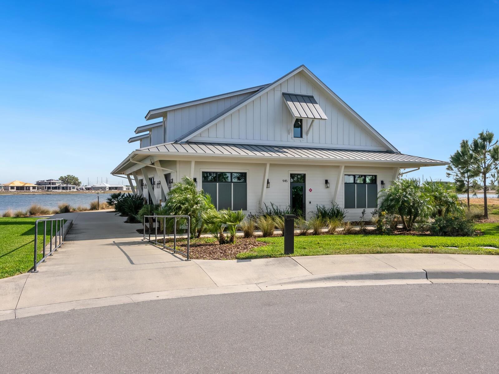 LAKEHOUSE COVE/WATERSIDE PH 5 - Residential