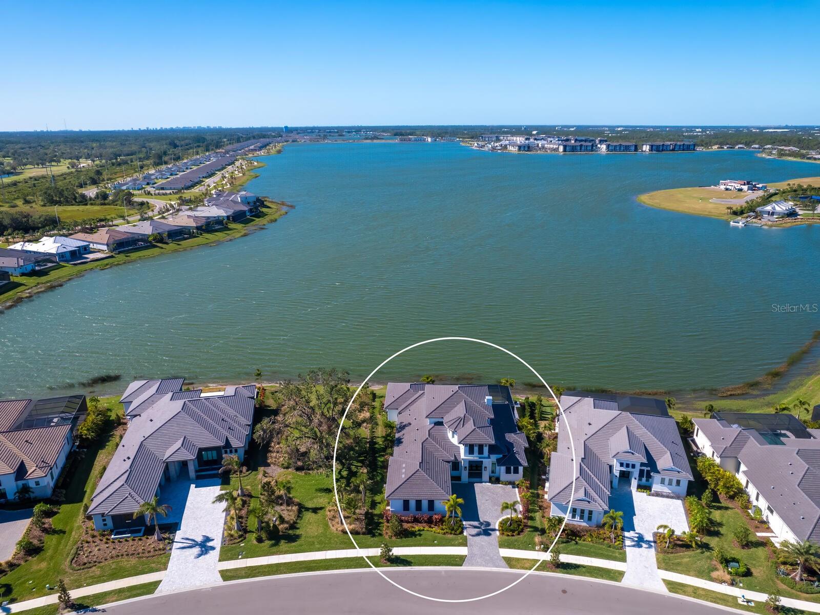 LAKEHOUSE COVE/WATERSIDE PH 5 - Residential