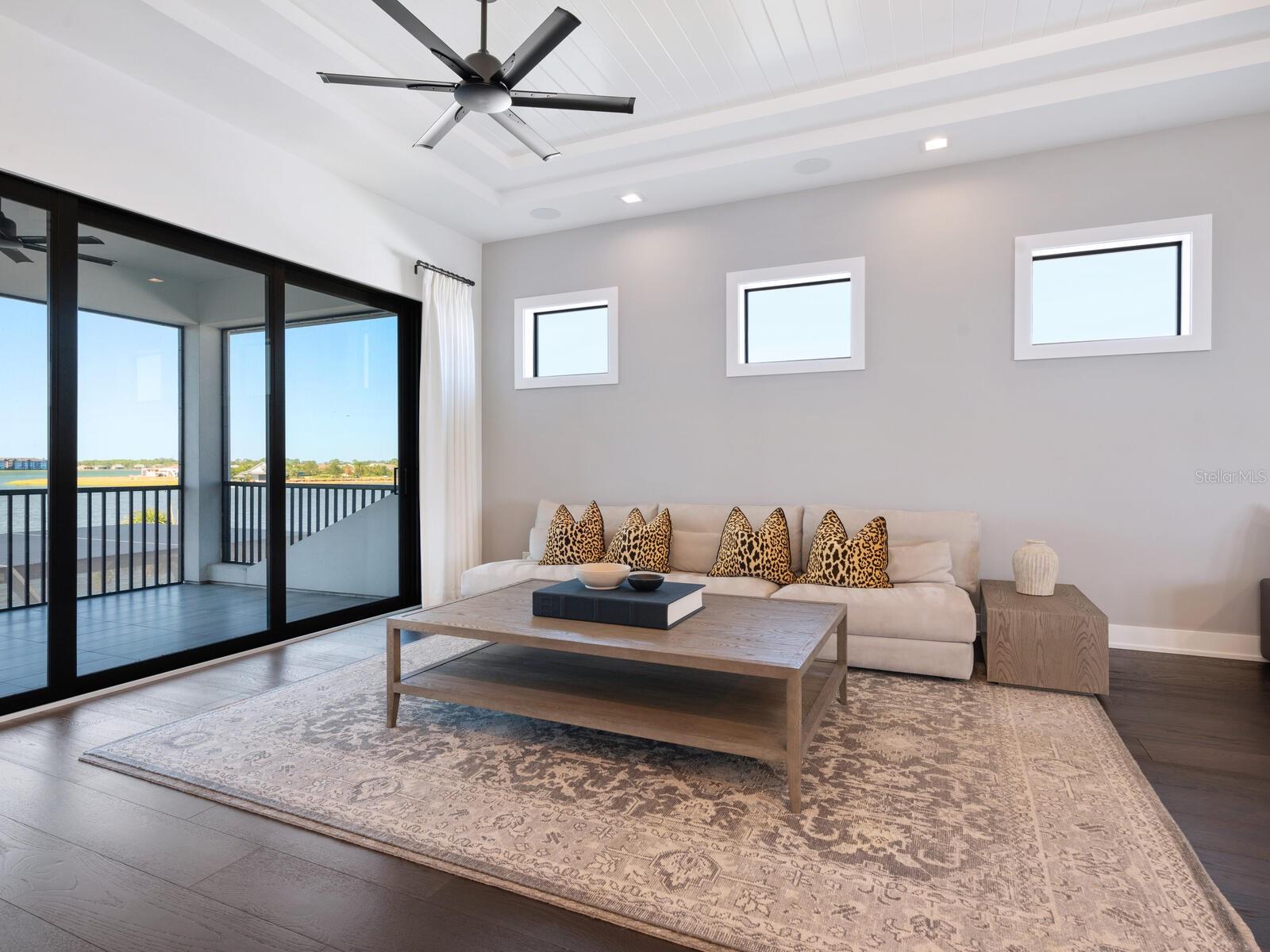 LAKEHOUSE COVE/WATERSIDE PH 5 - Residential