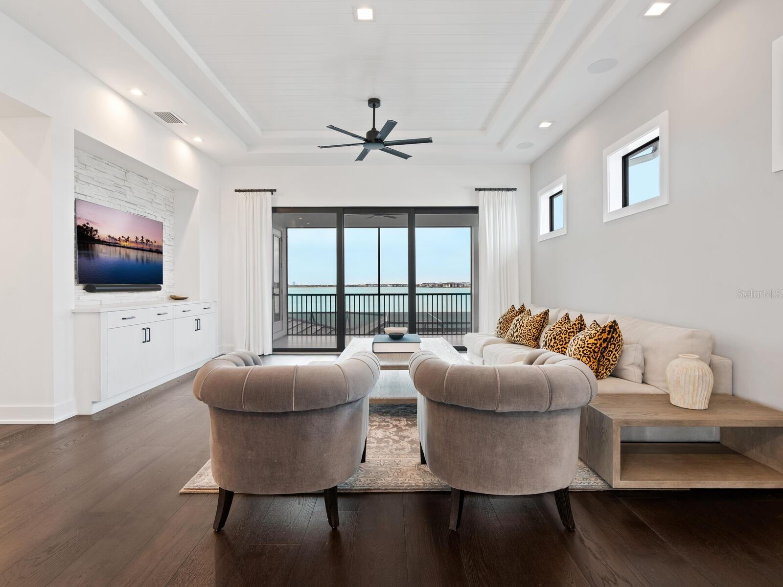 LAKEHOUSE COVE/WATERSIDE PH 5 - Residential