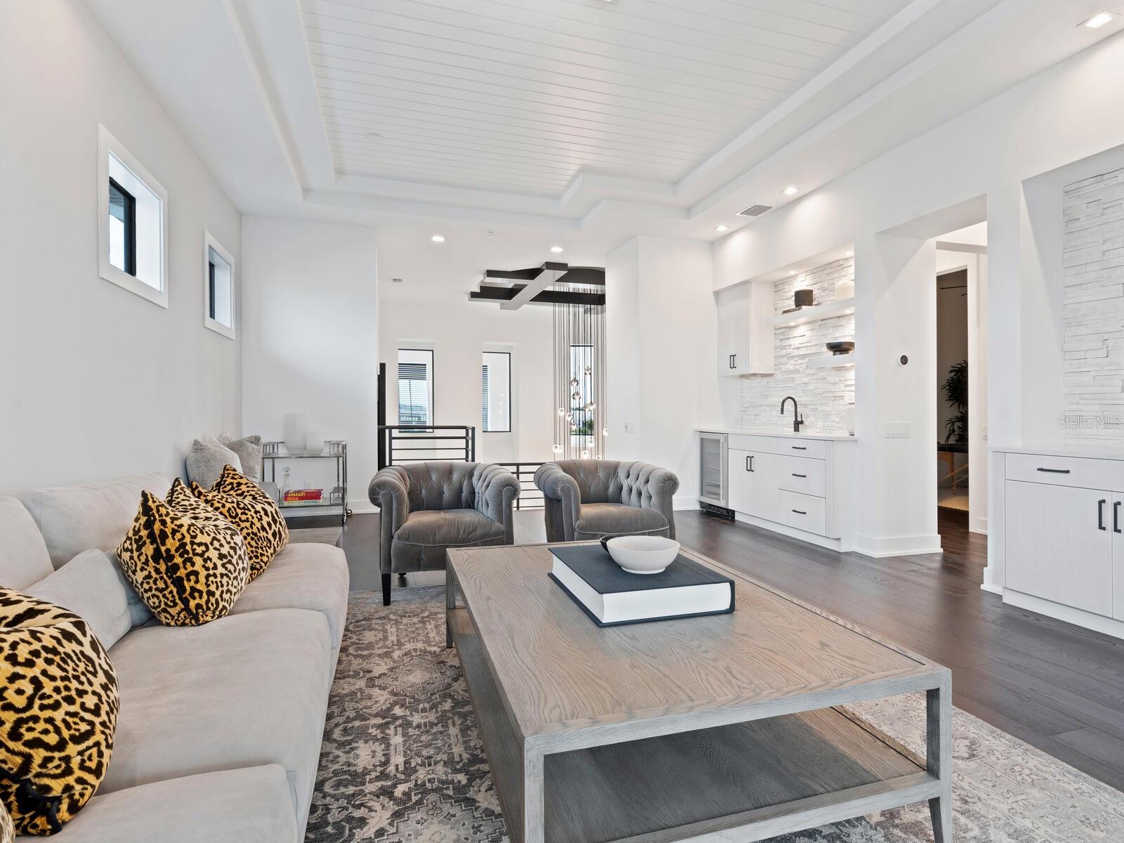 LAKEHOUSE COVE/WATERSIDE PH 5 - Residential