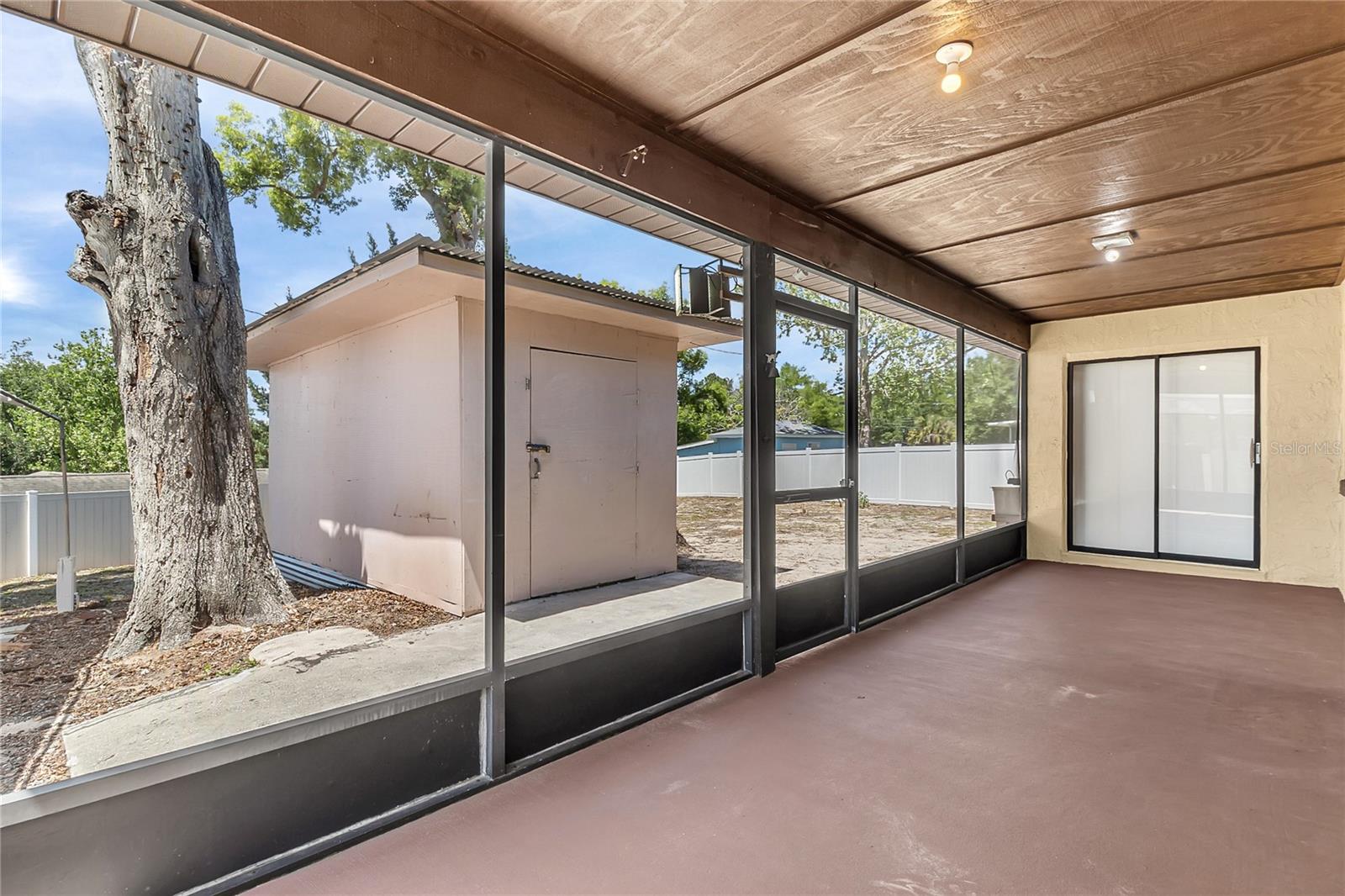 SUMMERBROOKE - Residential