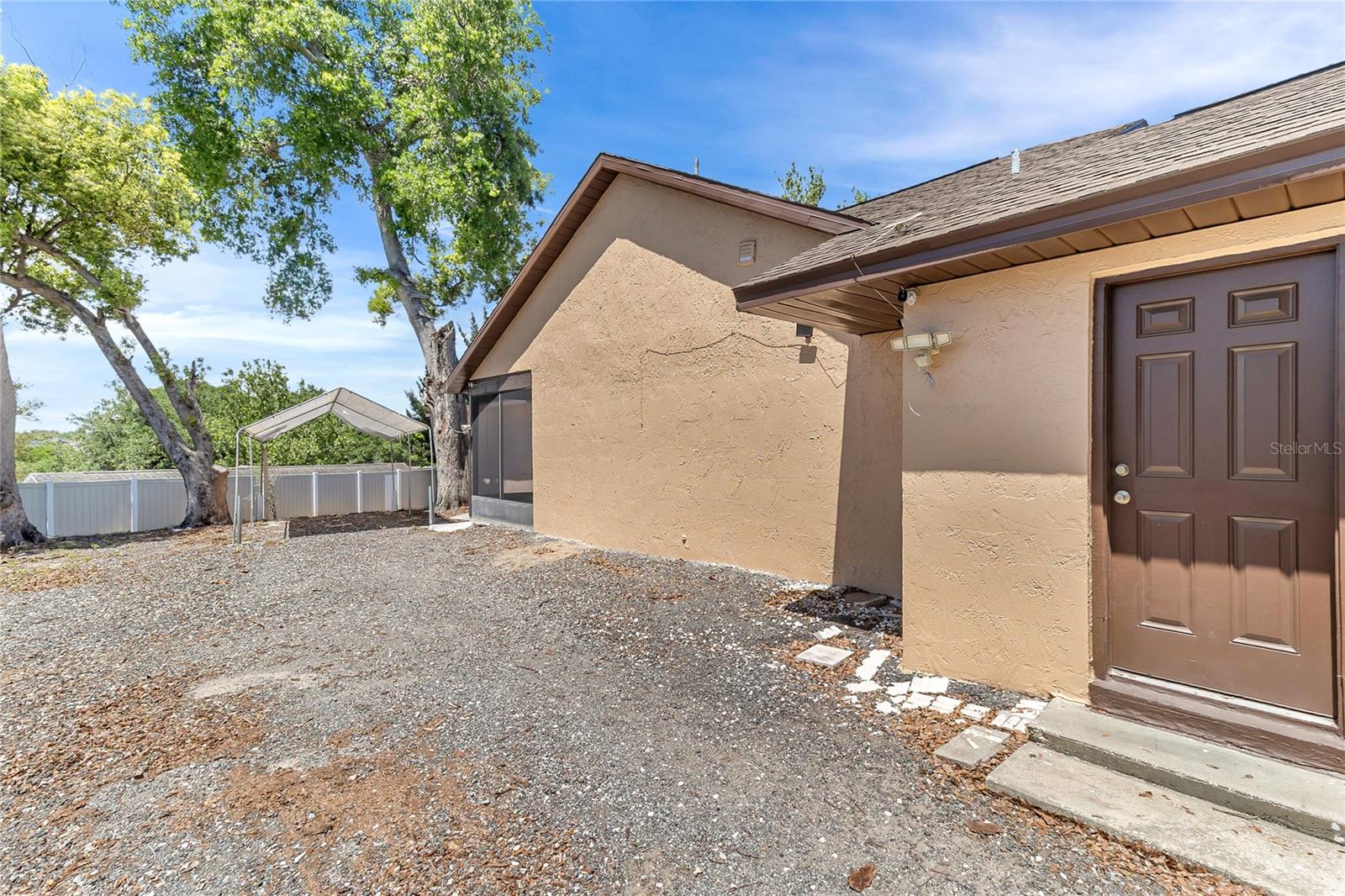 SUMMERBROOKE - Residential