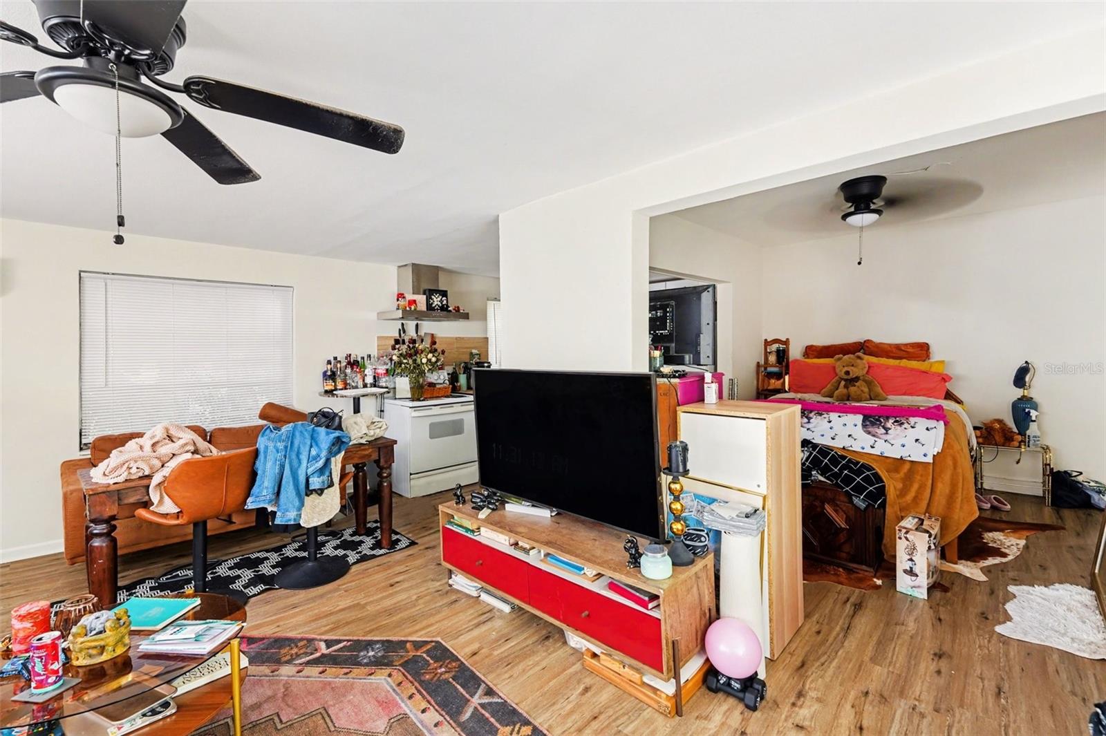 ROSS OAKS - Residential