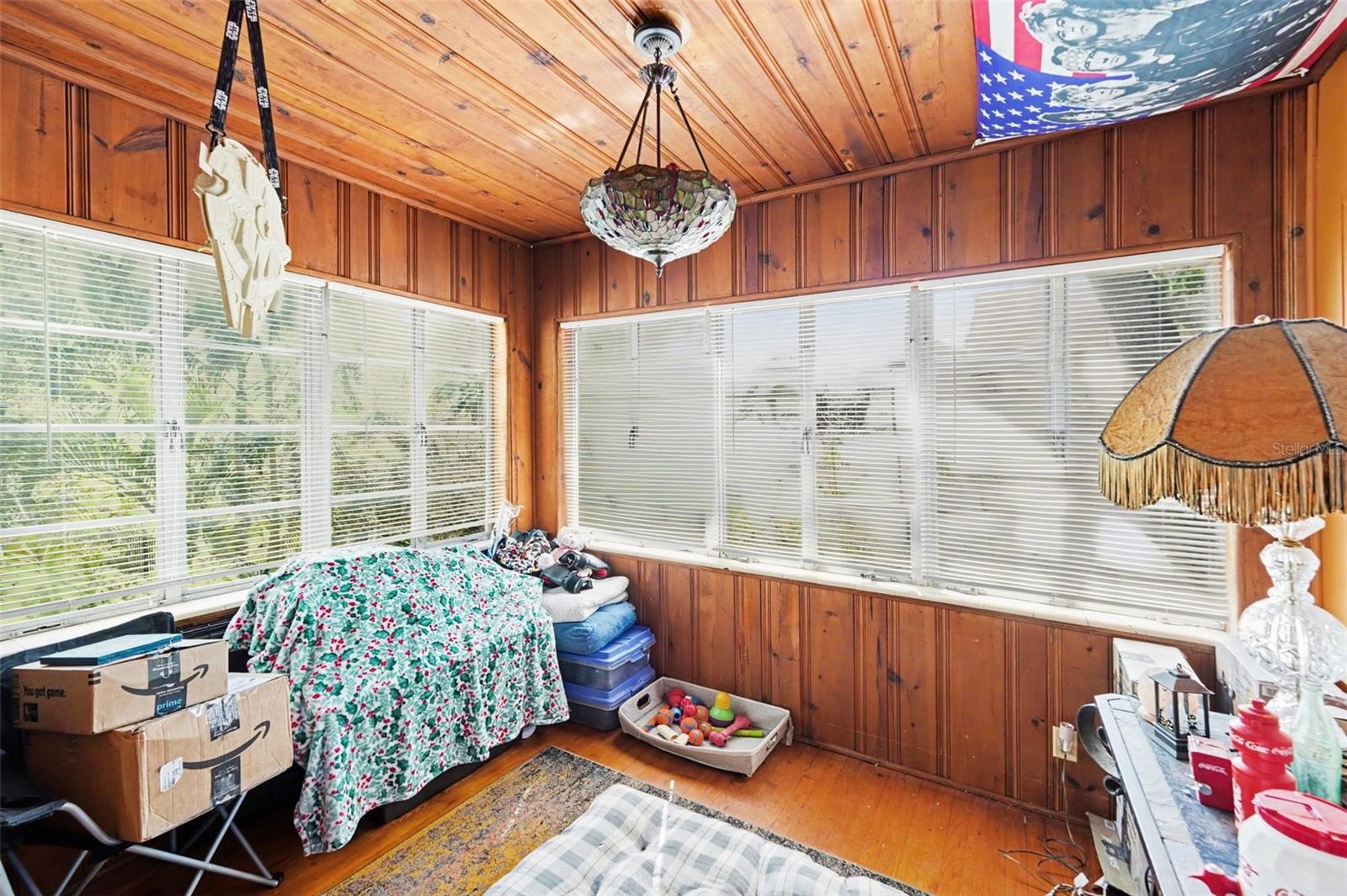 ROSS OAKS - Residential