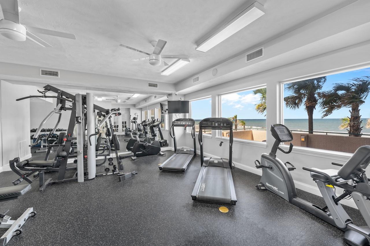 DIMUCCI TWIN TOWERS N & S - Residential