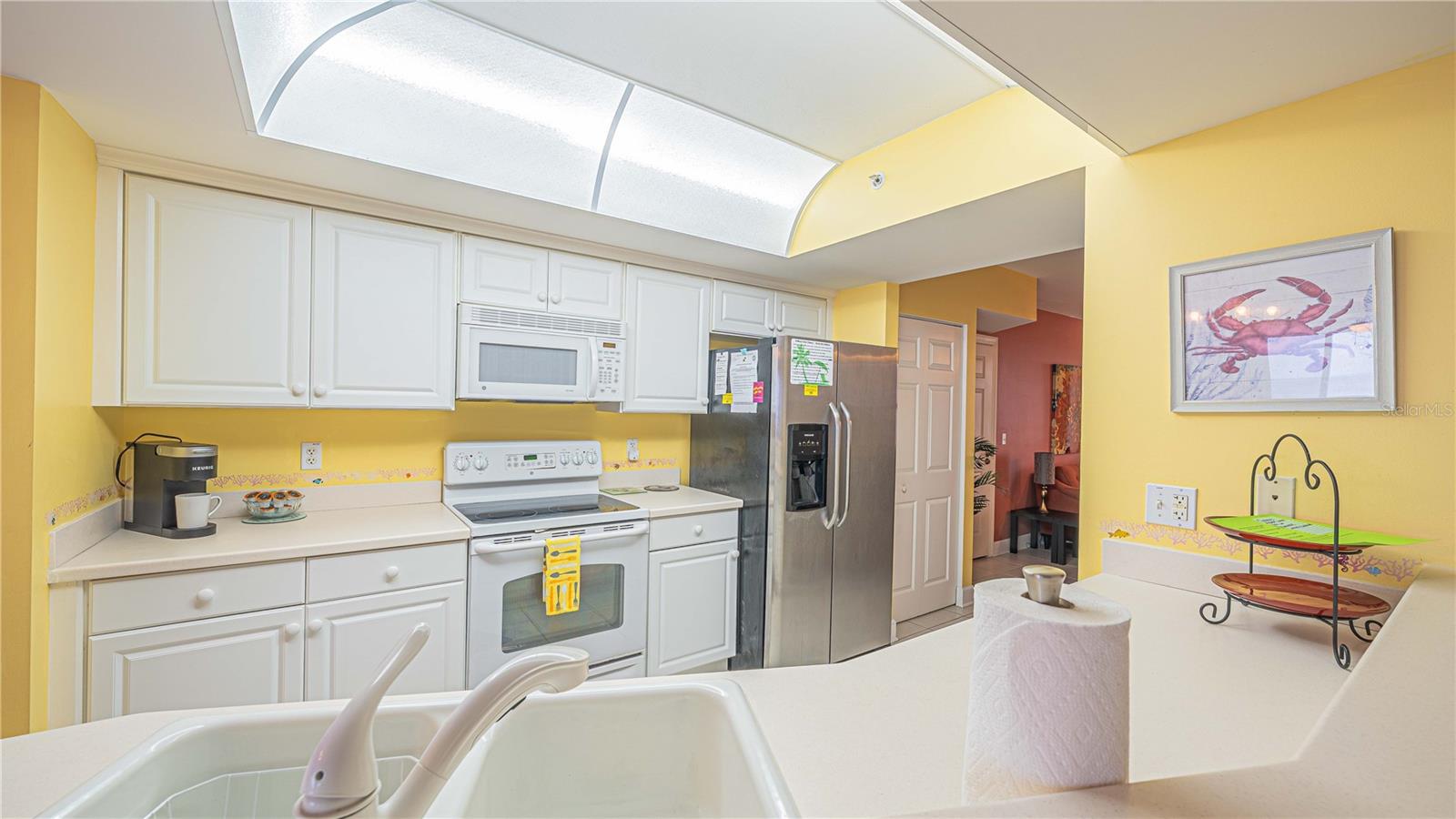 DIMUCCI TWIN TOWERS N & S - Residential