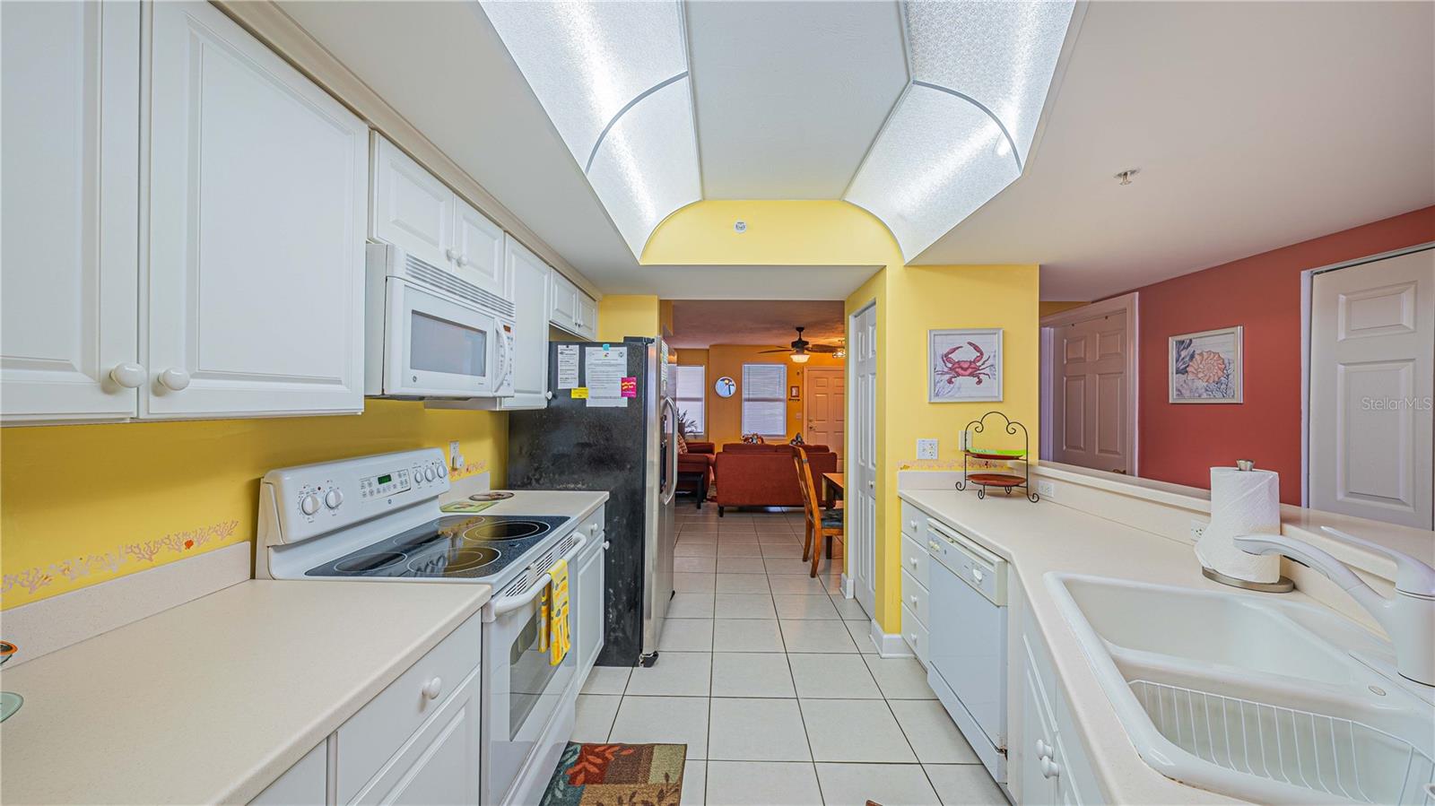 DIMUCCI TWIN TOWERS N & S - Residential