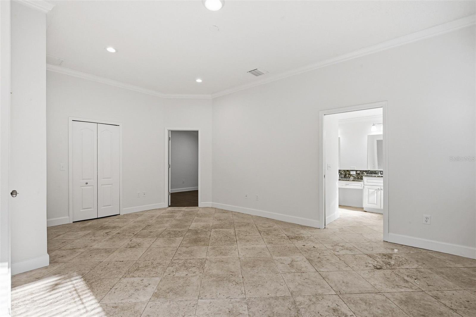 VILLAROSA PH F - Residential