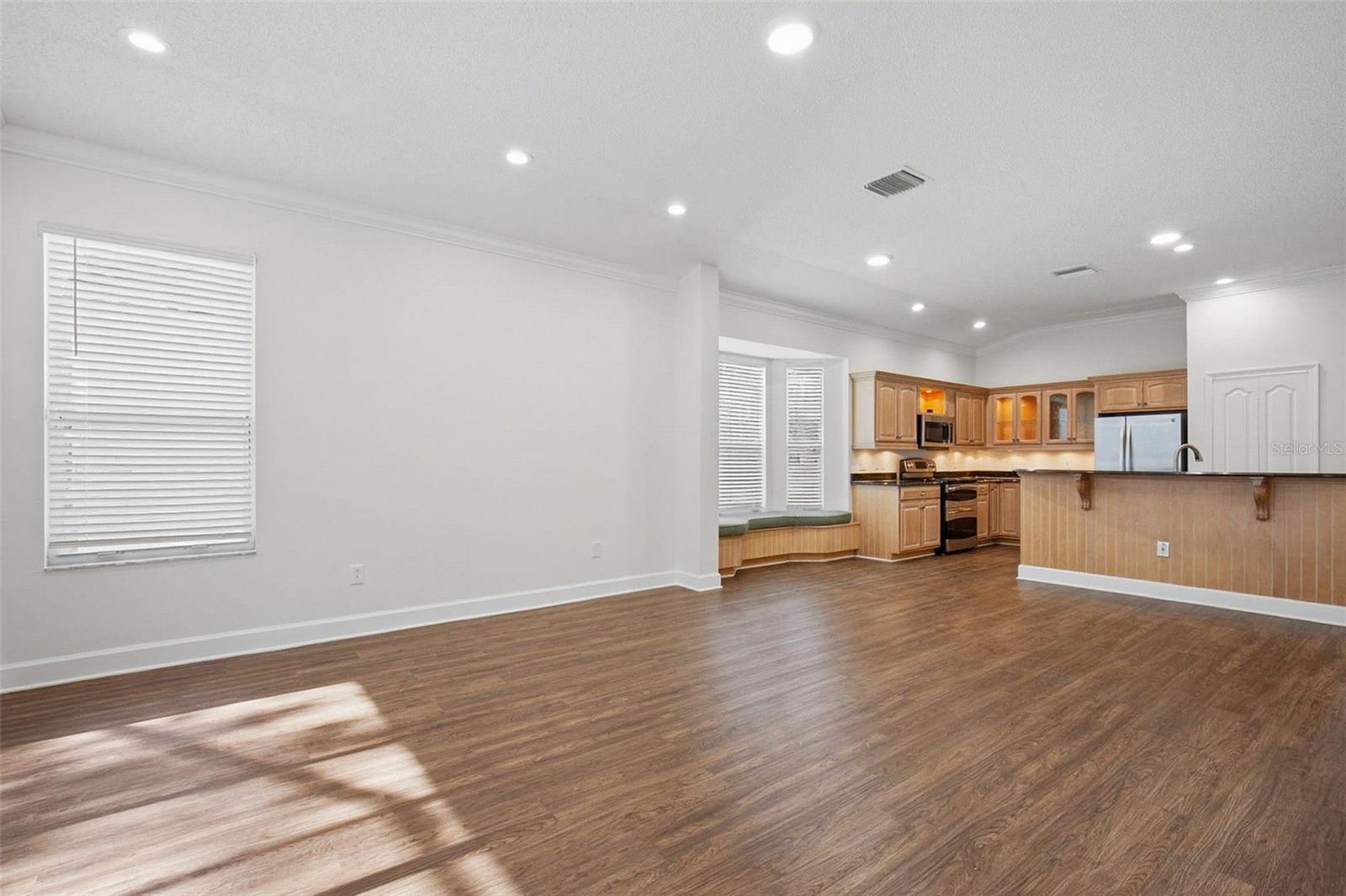VILLAROSA PH F - Residential