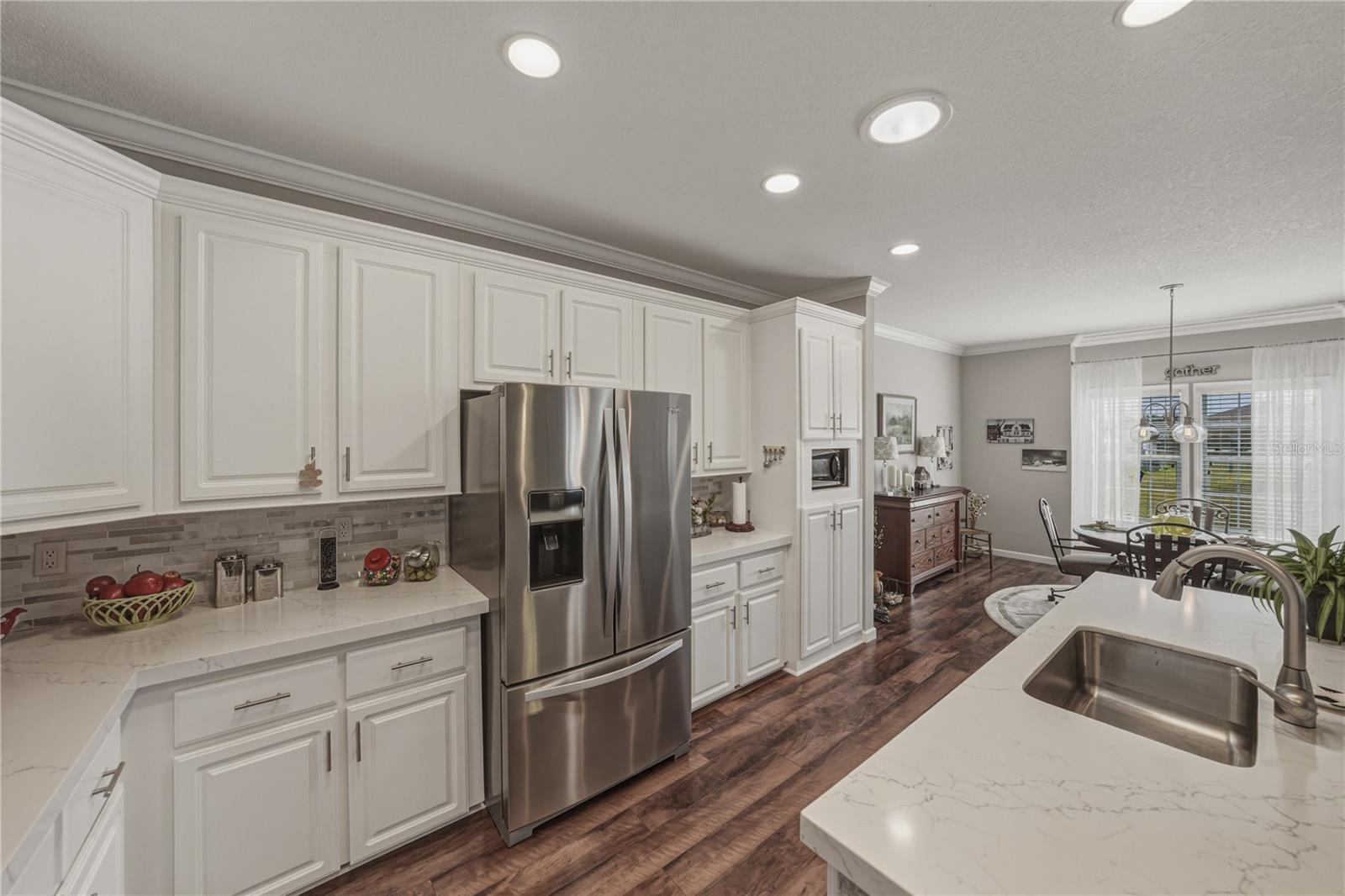 GRAND HORIZONS PH 04 - Residential