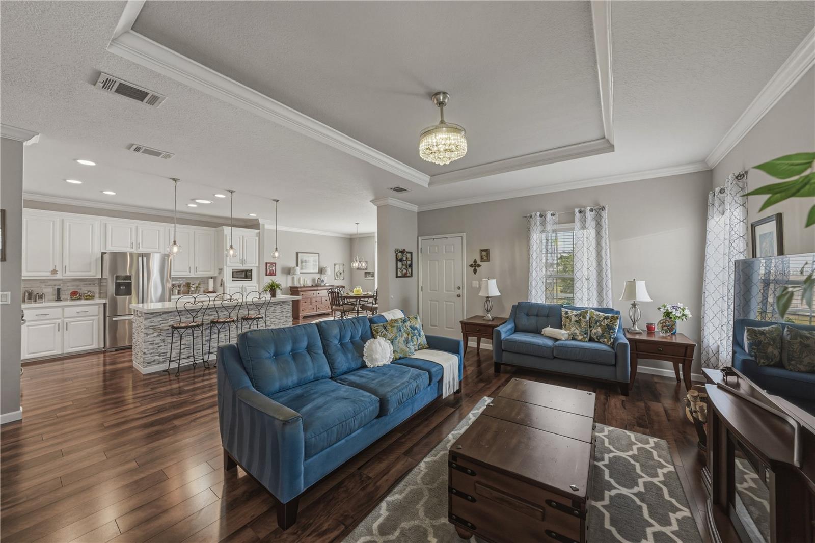 GRAND HORIZONS PH 04 - Residential